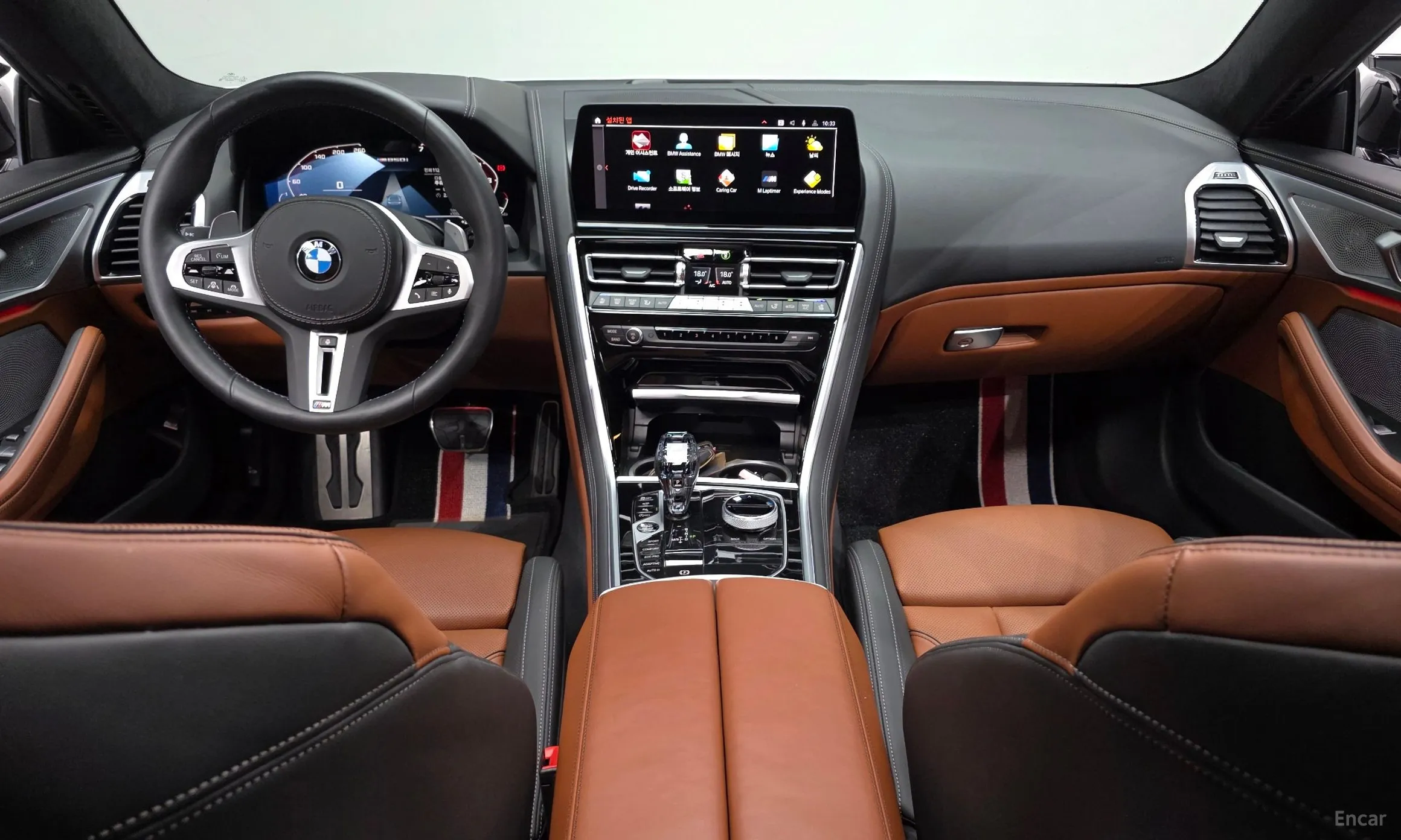 BMW 8-series (G15) превью 4