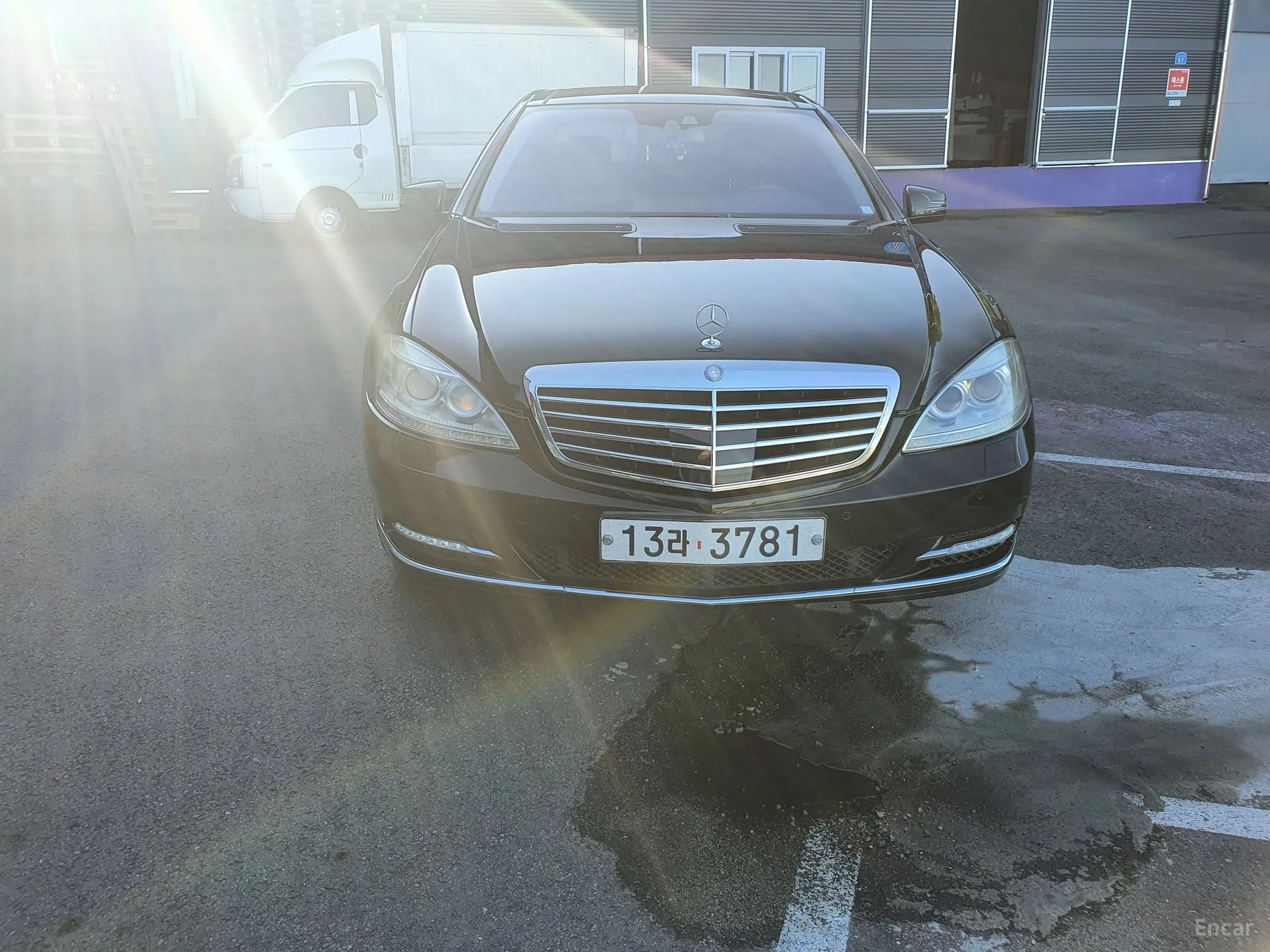 Mercedes Benz S-Class W221