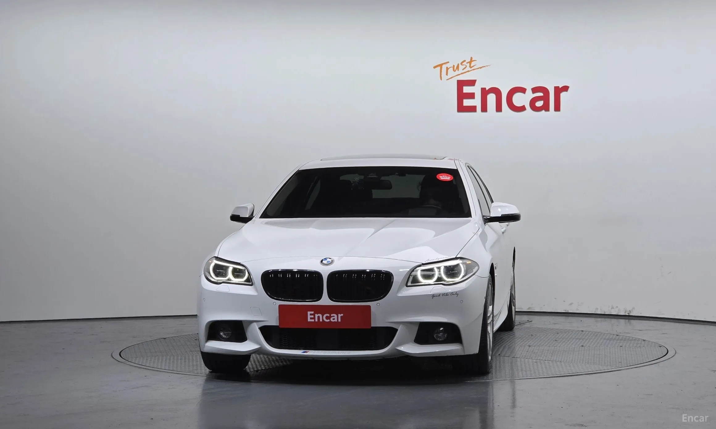 BMW 5 Series (F10) превью 2