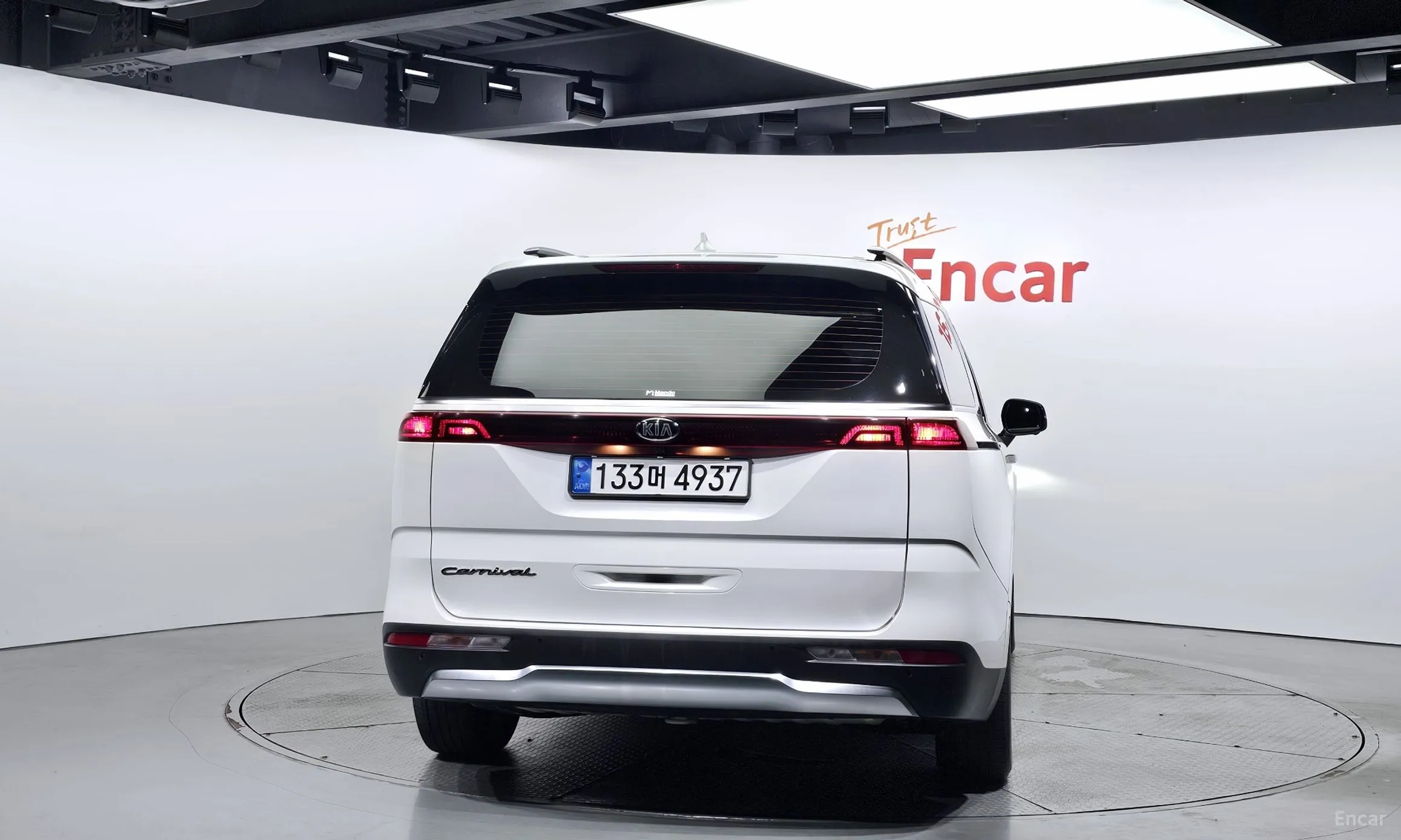 Kia Carnival Gen 4 превью 3