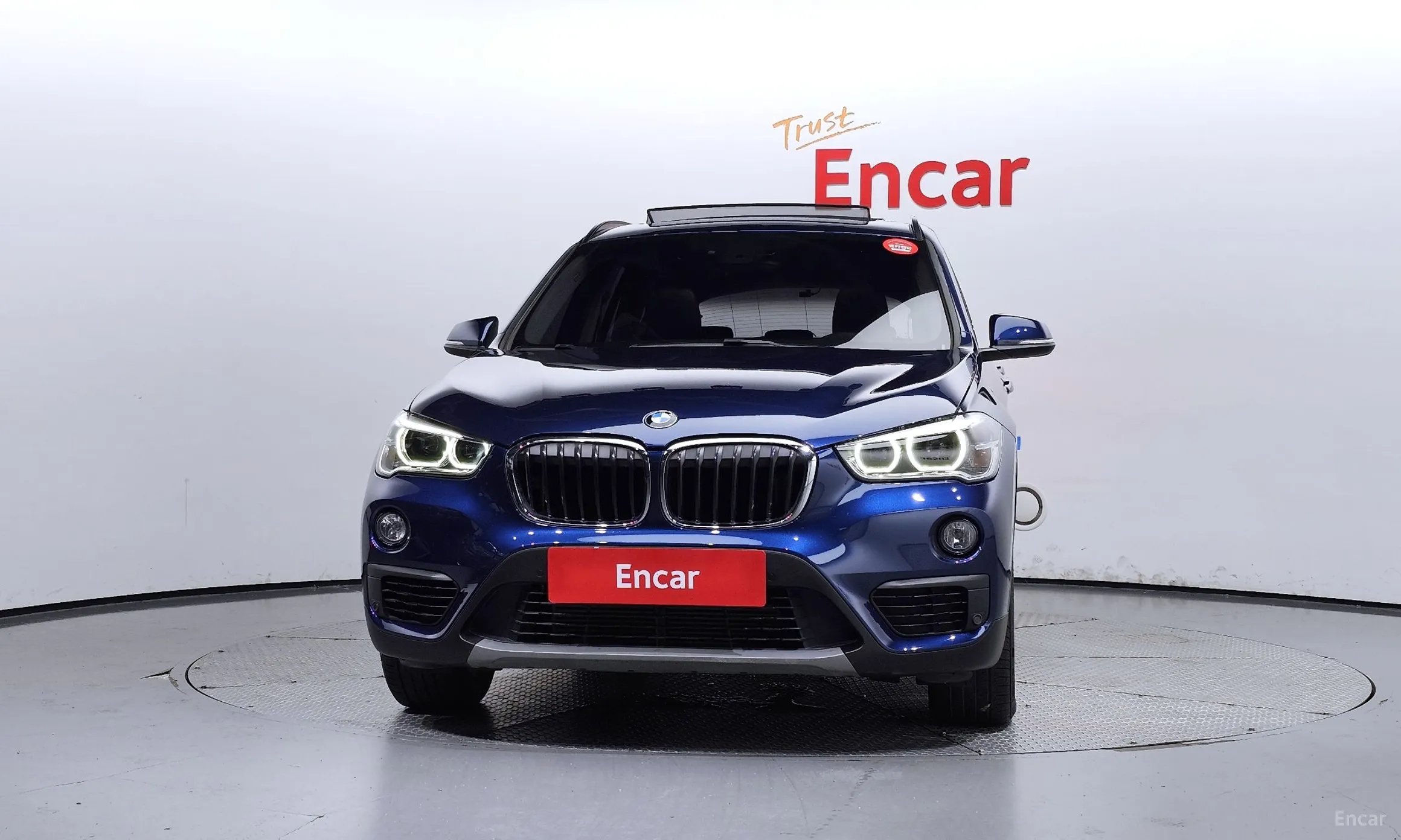 BMW X1 (F48) превью 2