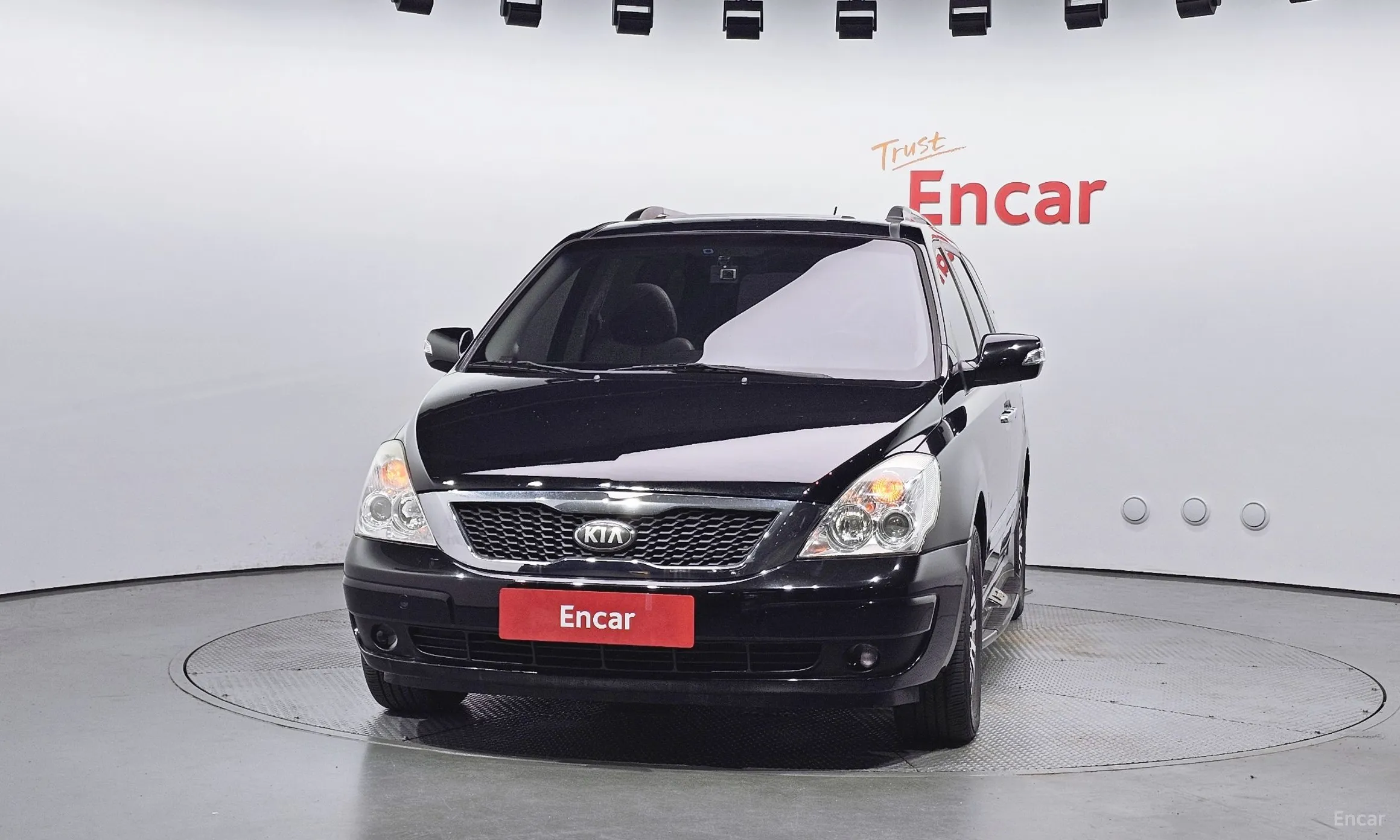 Kia Carnival R превью 2