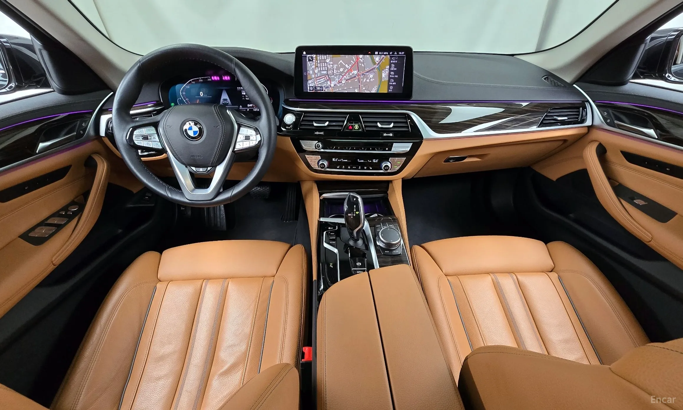 BMW 5 Series (G30) превью 4