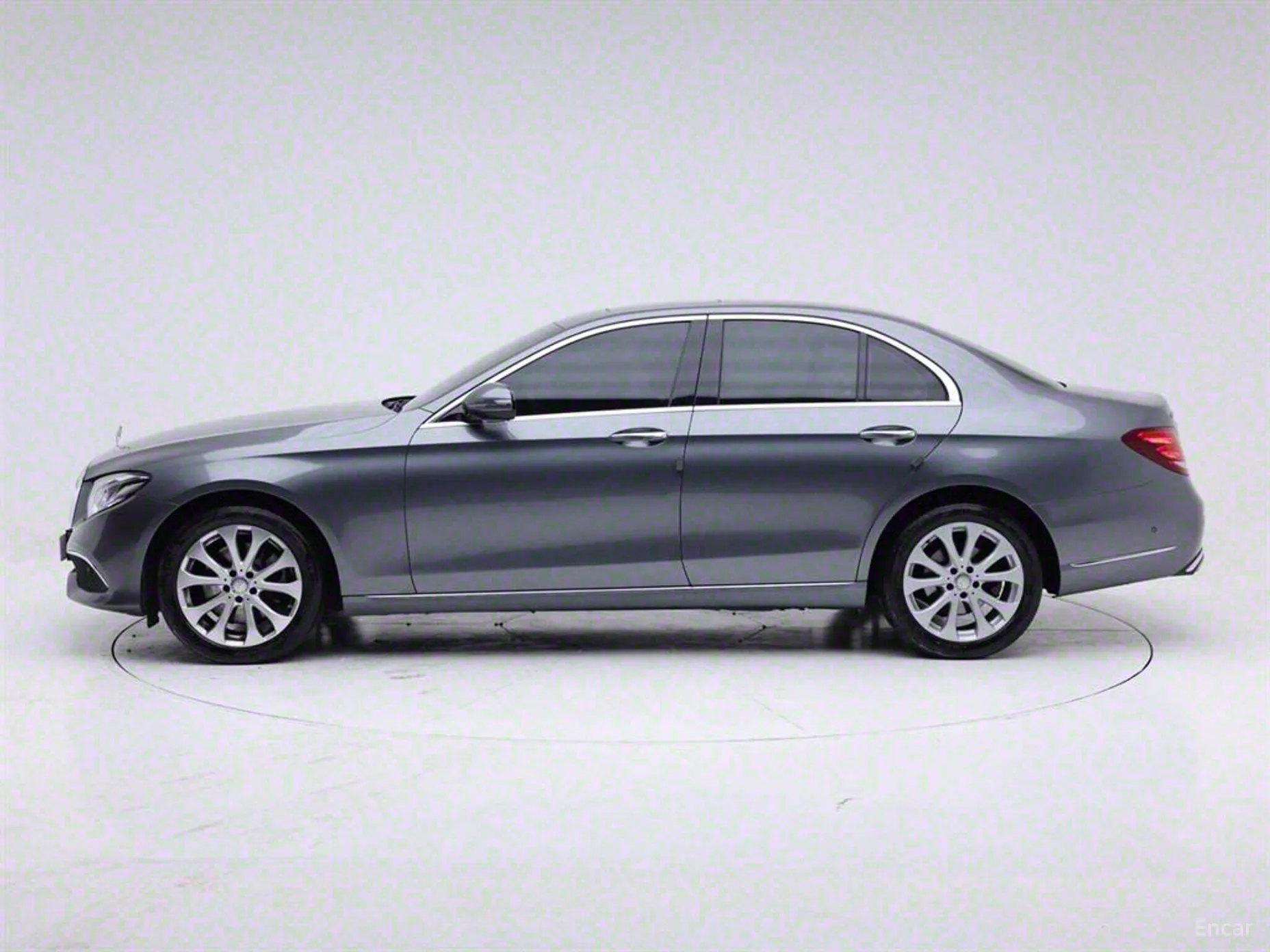 Mercedes Benz E-Class W213 превью 2