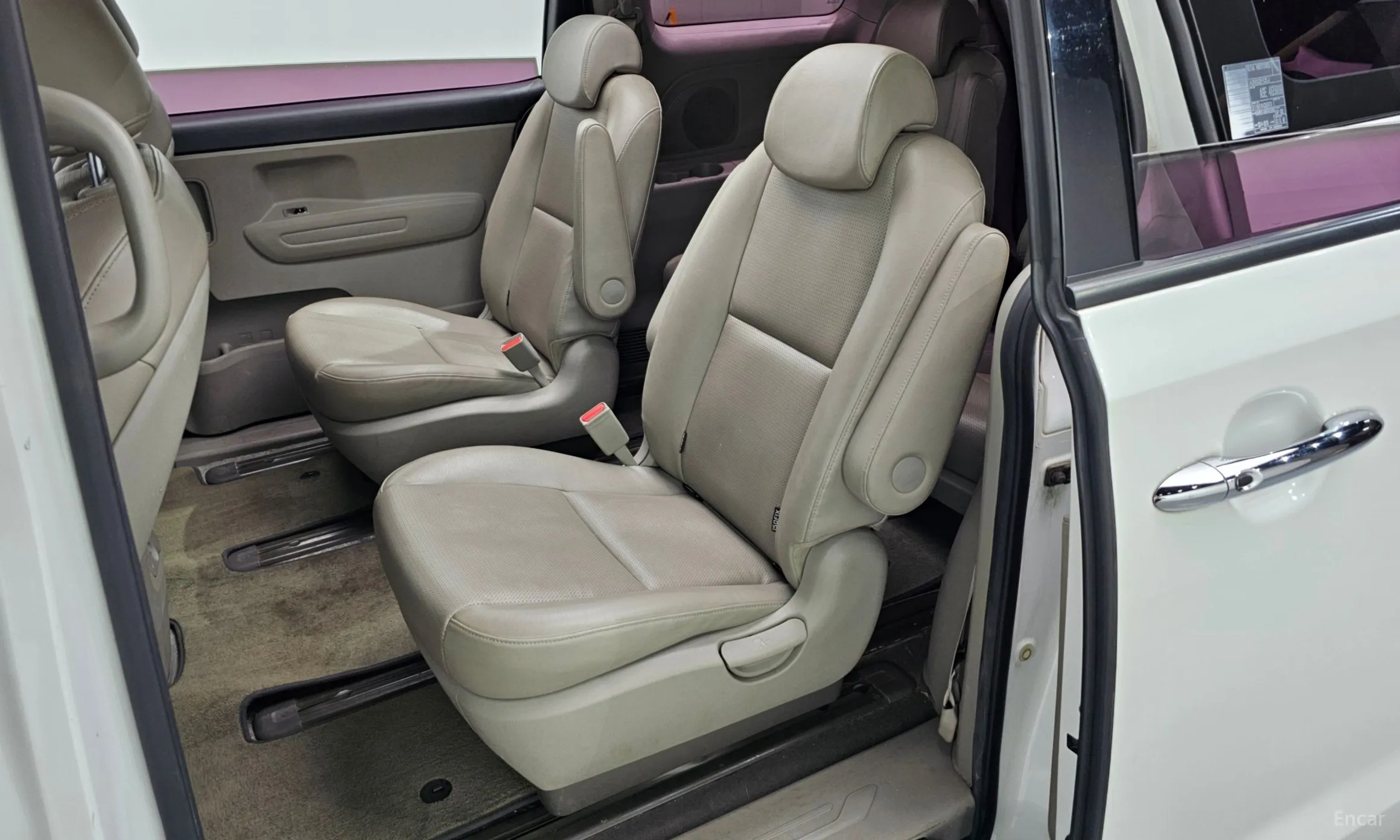 Kia Carnival превью 12
