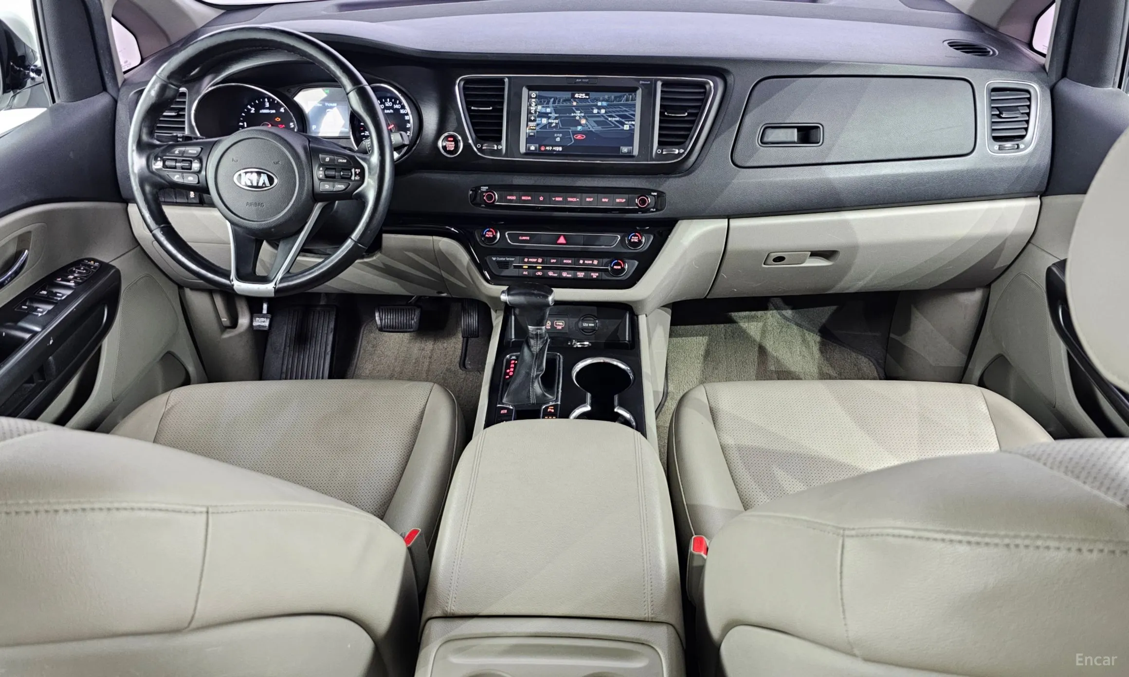 Kia Carnival превью 7