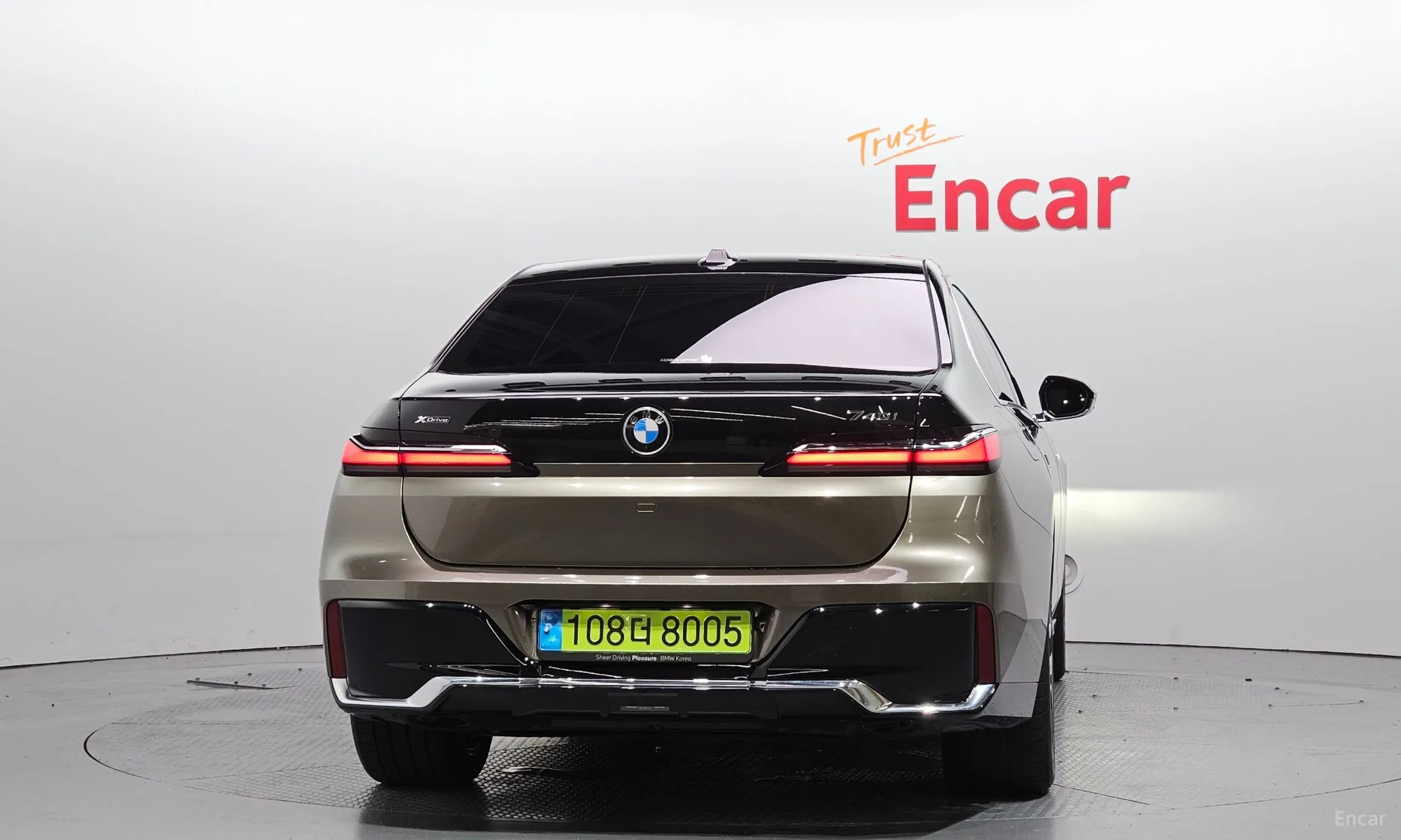 BMW 7 Series (G70) превью 3