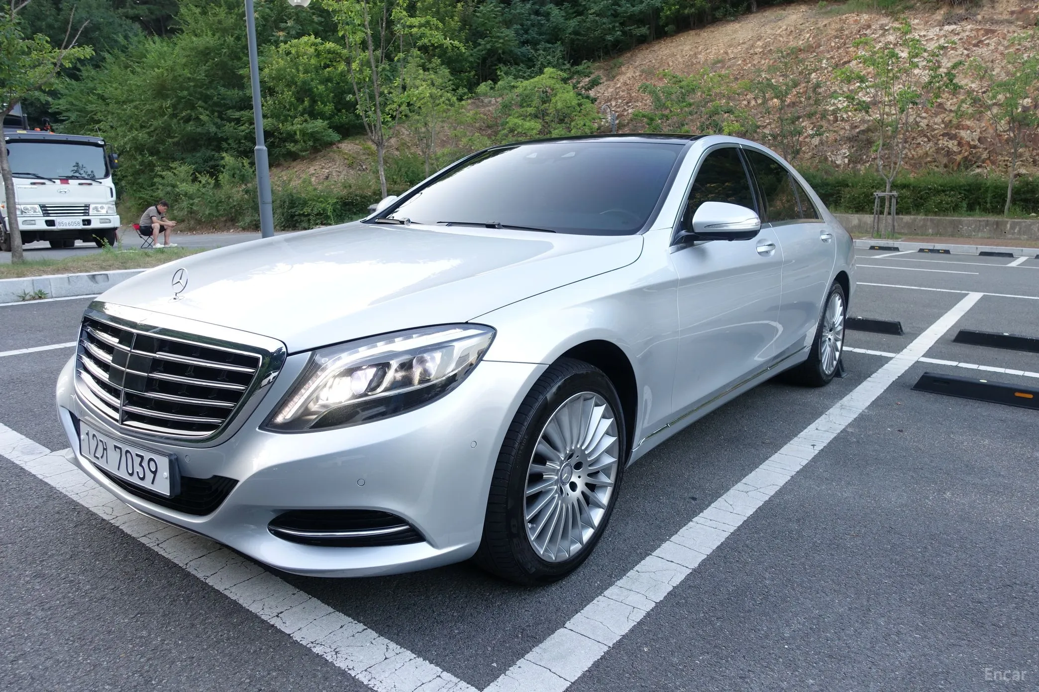 Mercedes Benz S-Class W222
