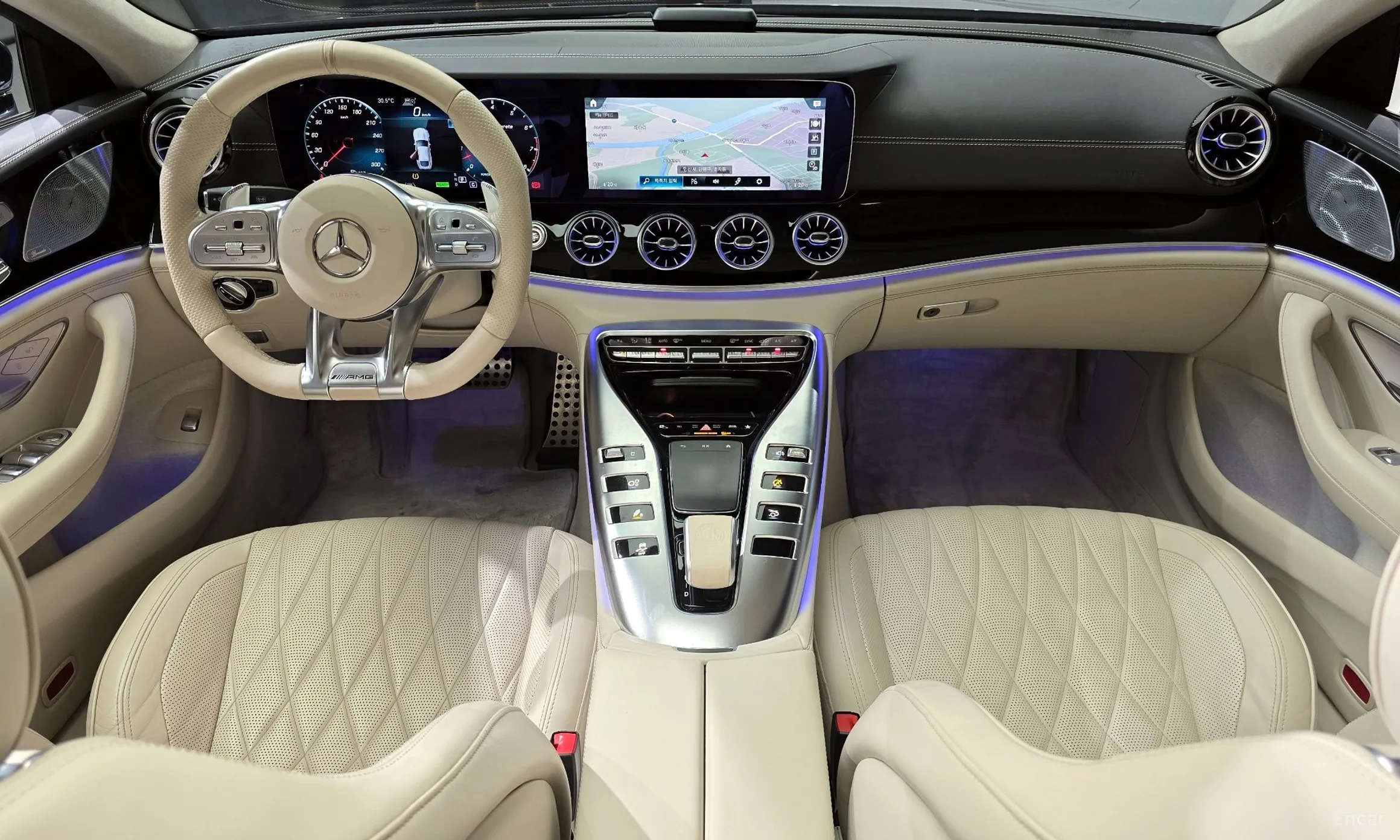 Mercedes Benz AMG GT превью 4