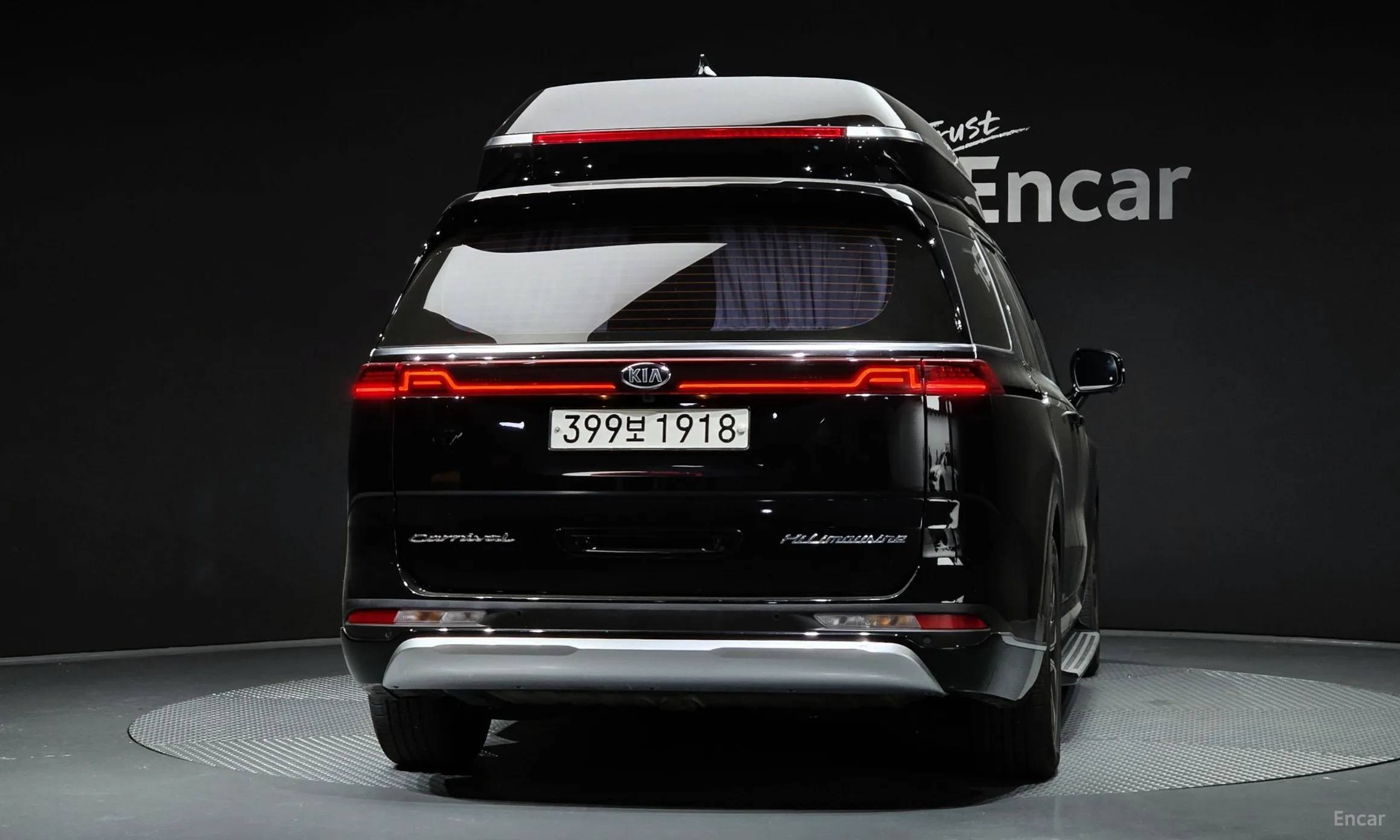 Kia Carnival Gen 4 превью 3