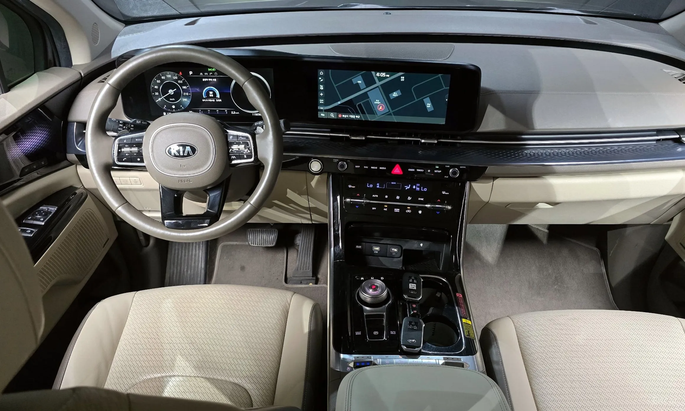 Kia Carnival Gen 4 превью 4