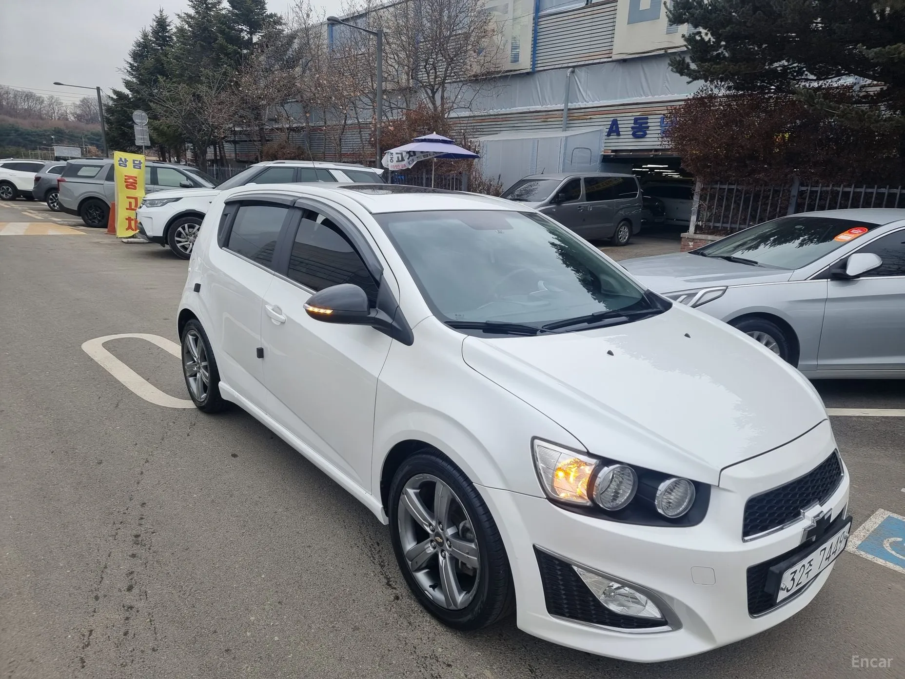 Chevrolet (GM Daewoo) Aveo Hatchback превью 3