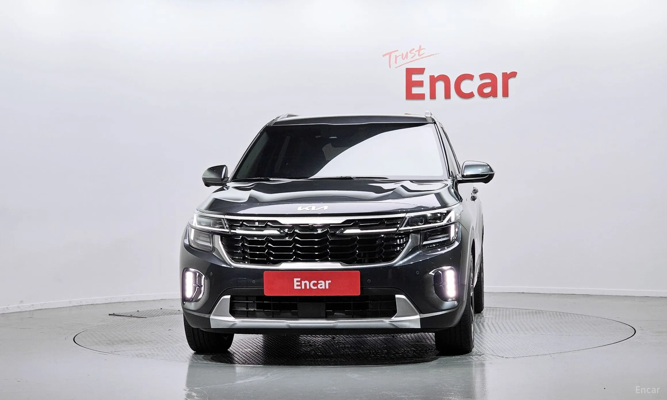 Kia Seltos превью 2