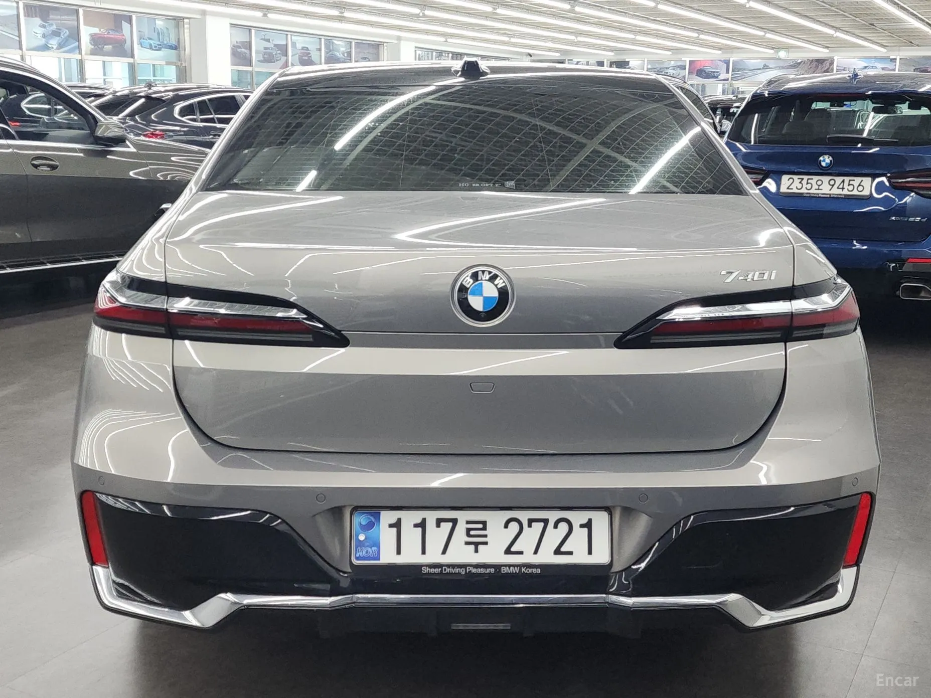 BMW 7 Series (G70) превью 3