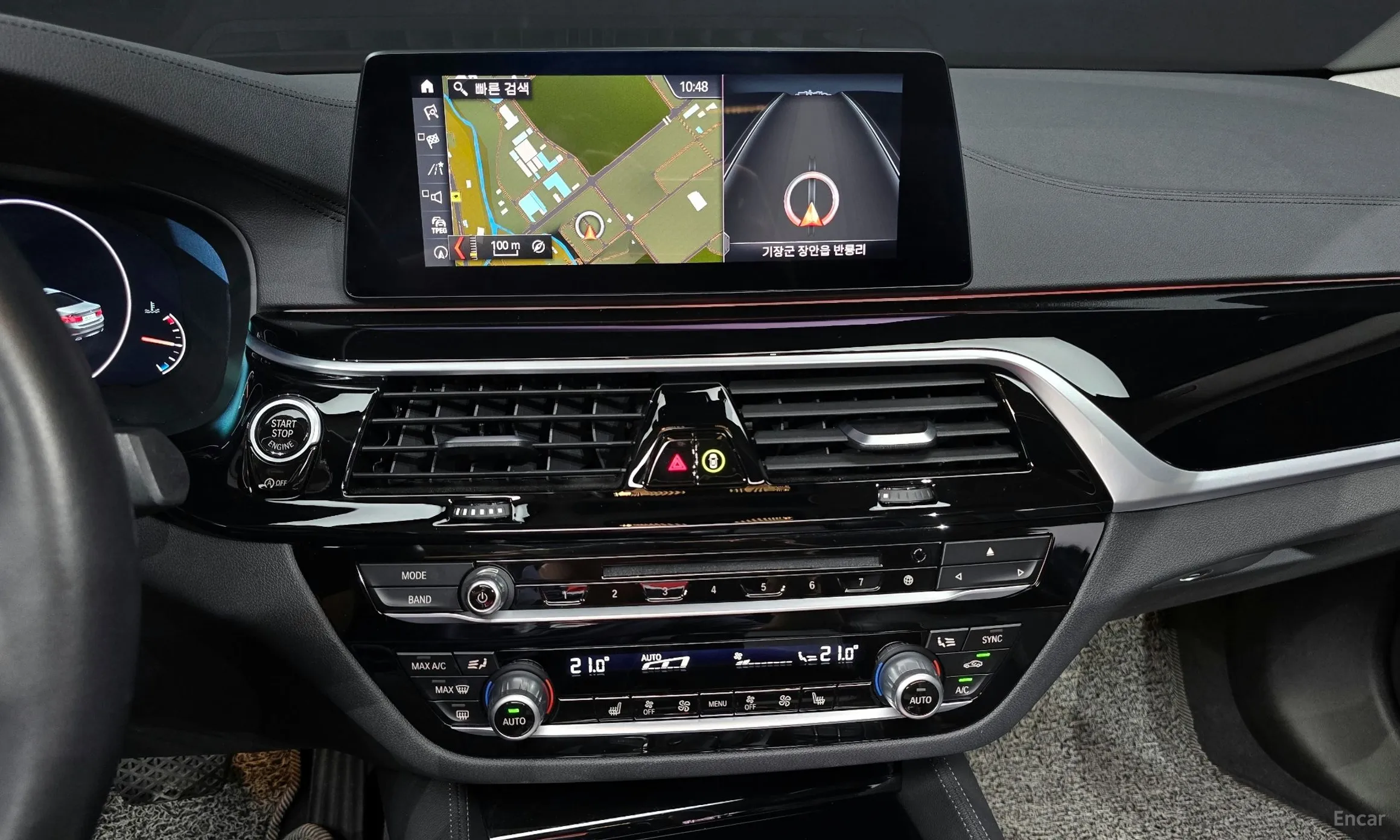 BMW 5 Series (G30) превью 16