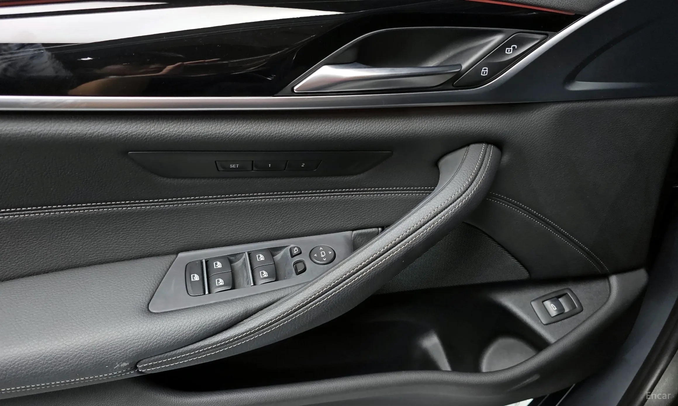 BMW 5 Series (G30) превью 18
