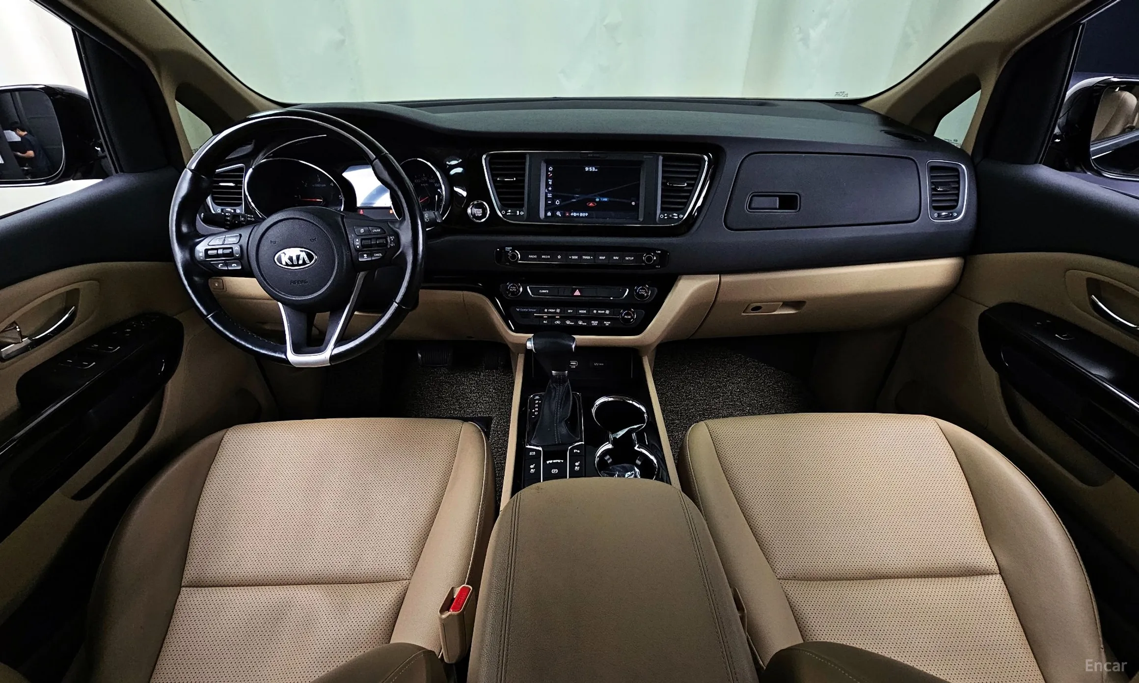 Kia Carnival превью 4