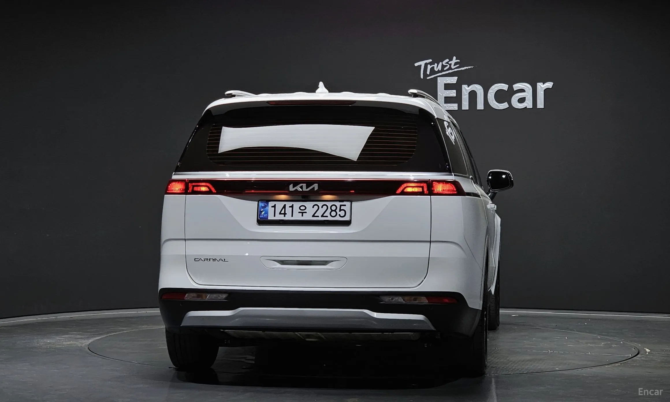 Kia Carnival Gen 4 превью 3