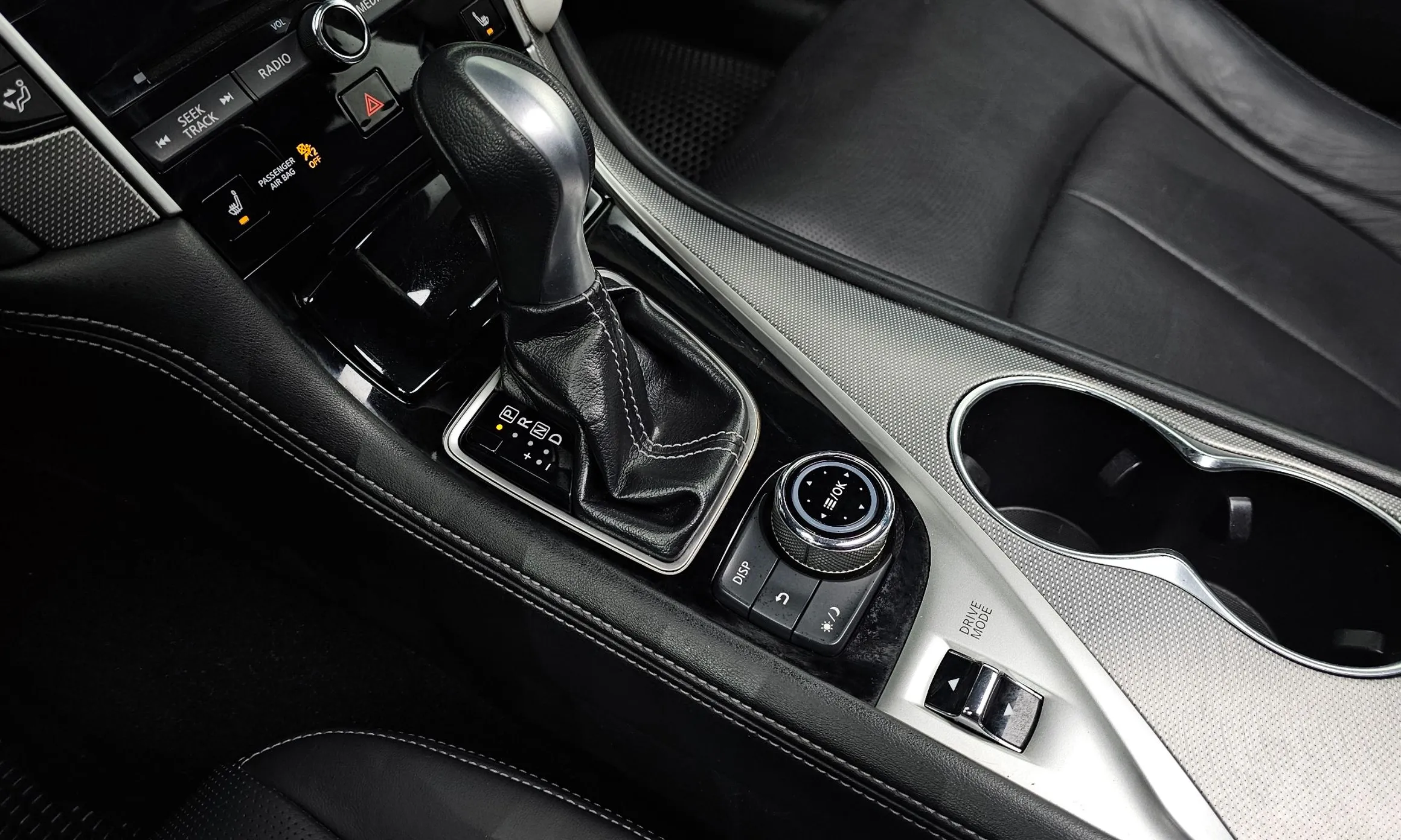 Infiniti Q50 превью 9