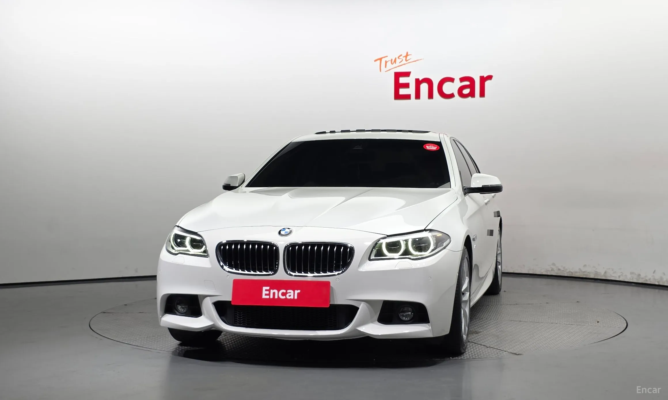 BMW 5 Series (F10) превью 2
