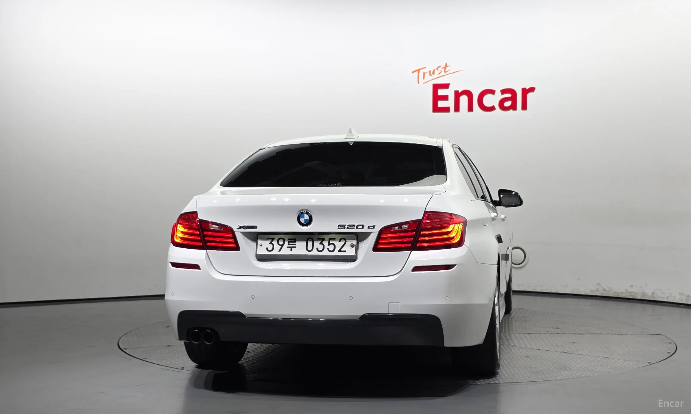 BMW 5 Series (F10) превью 3