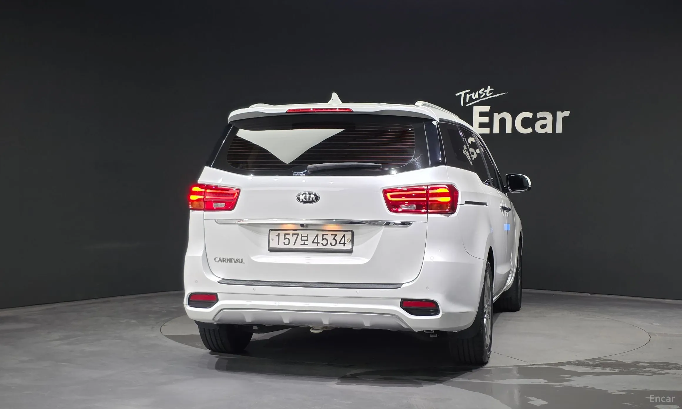Kia Carnival превью 3