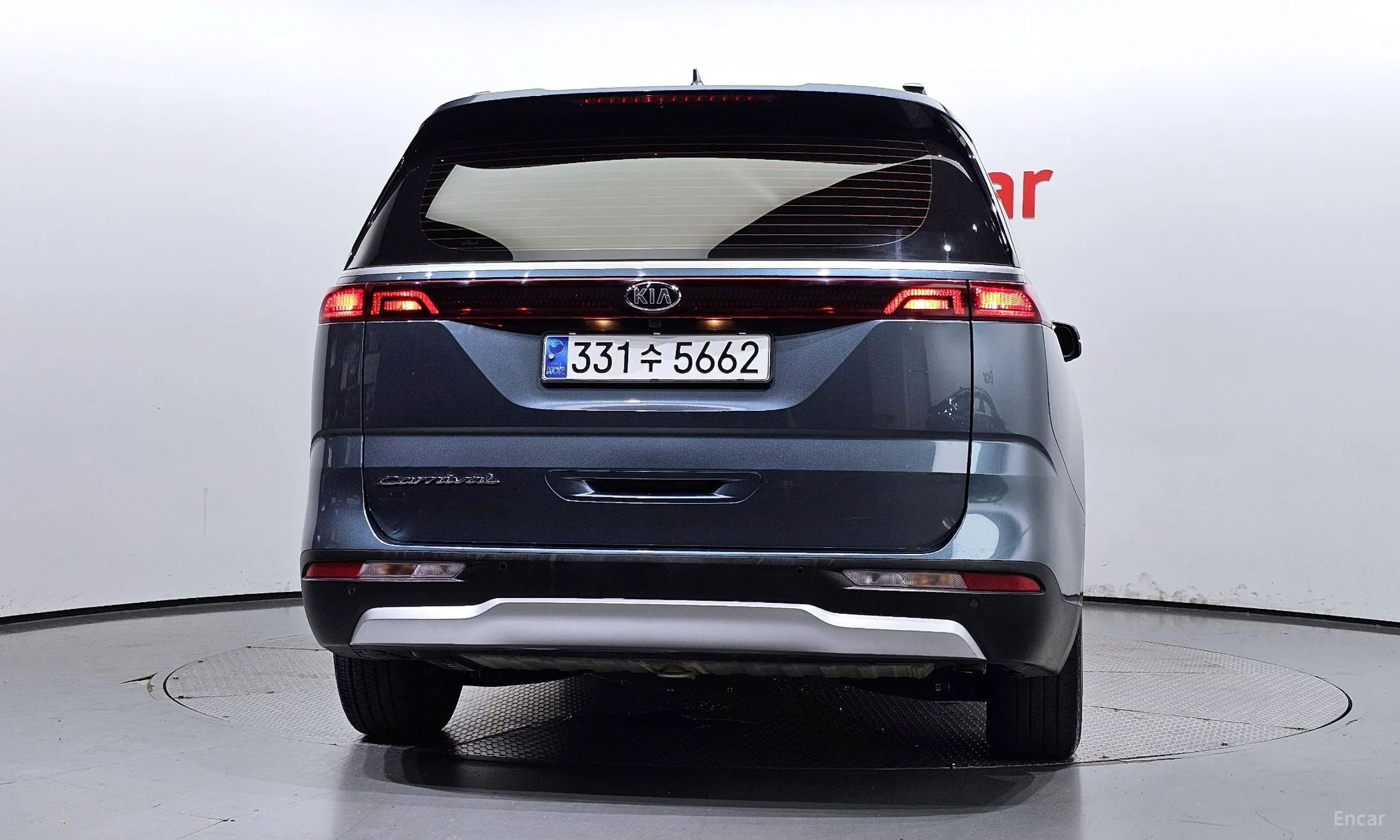 Kia Carnival Gen 4 превью 3