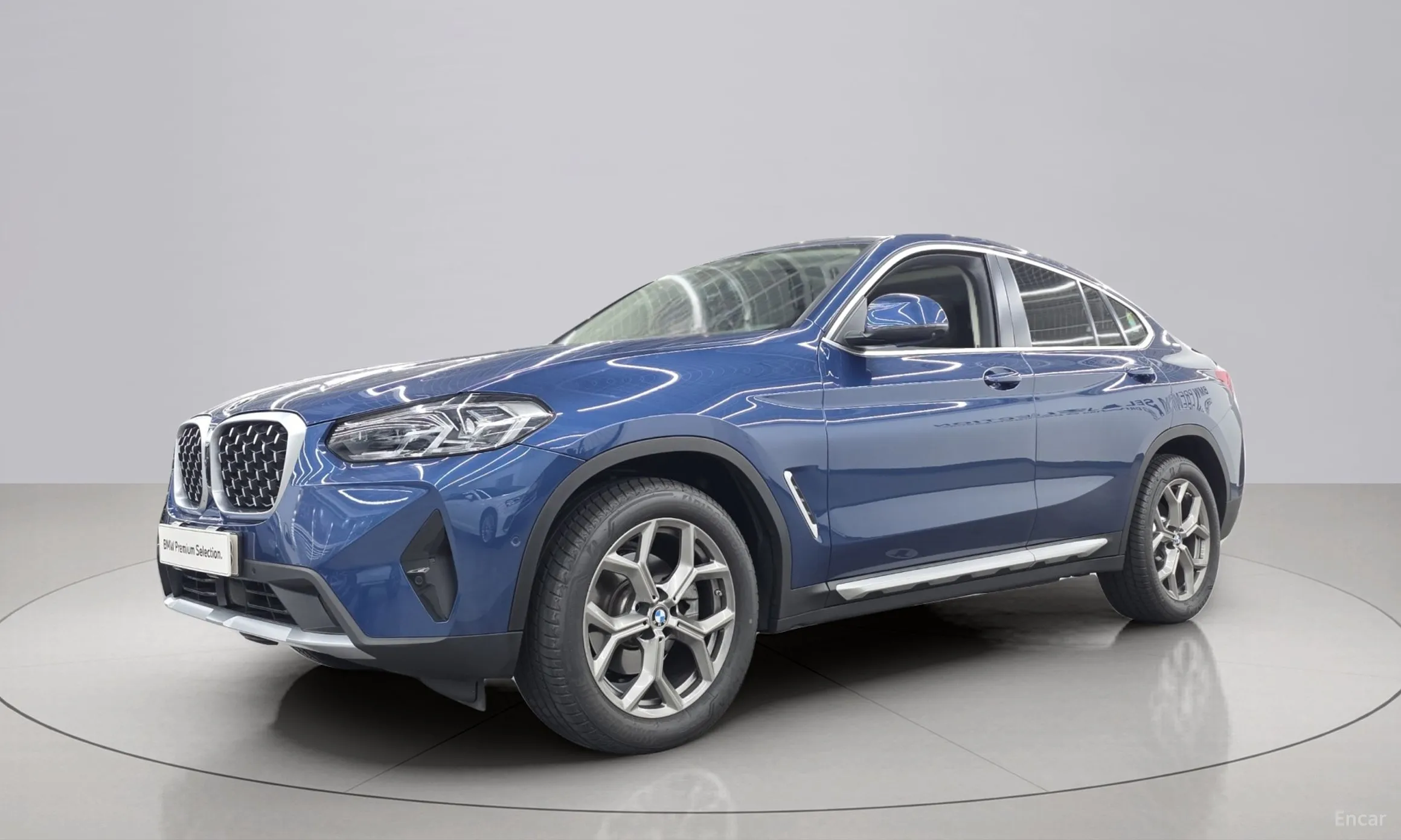 X4 (G02)