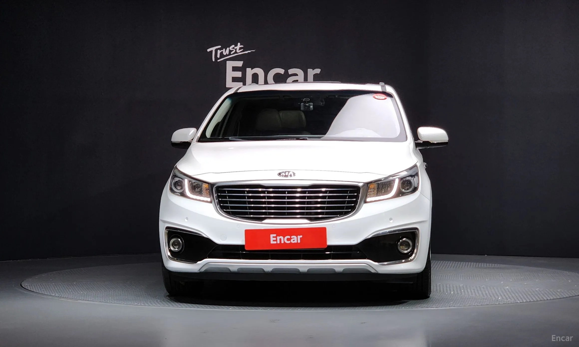 Kia Carnival превью 2