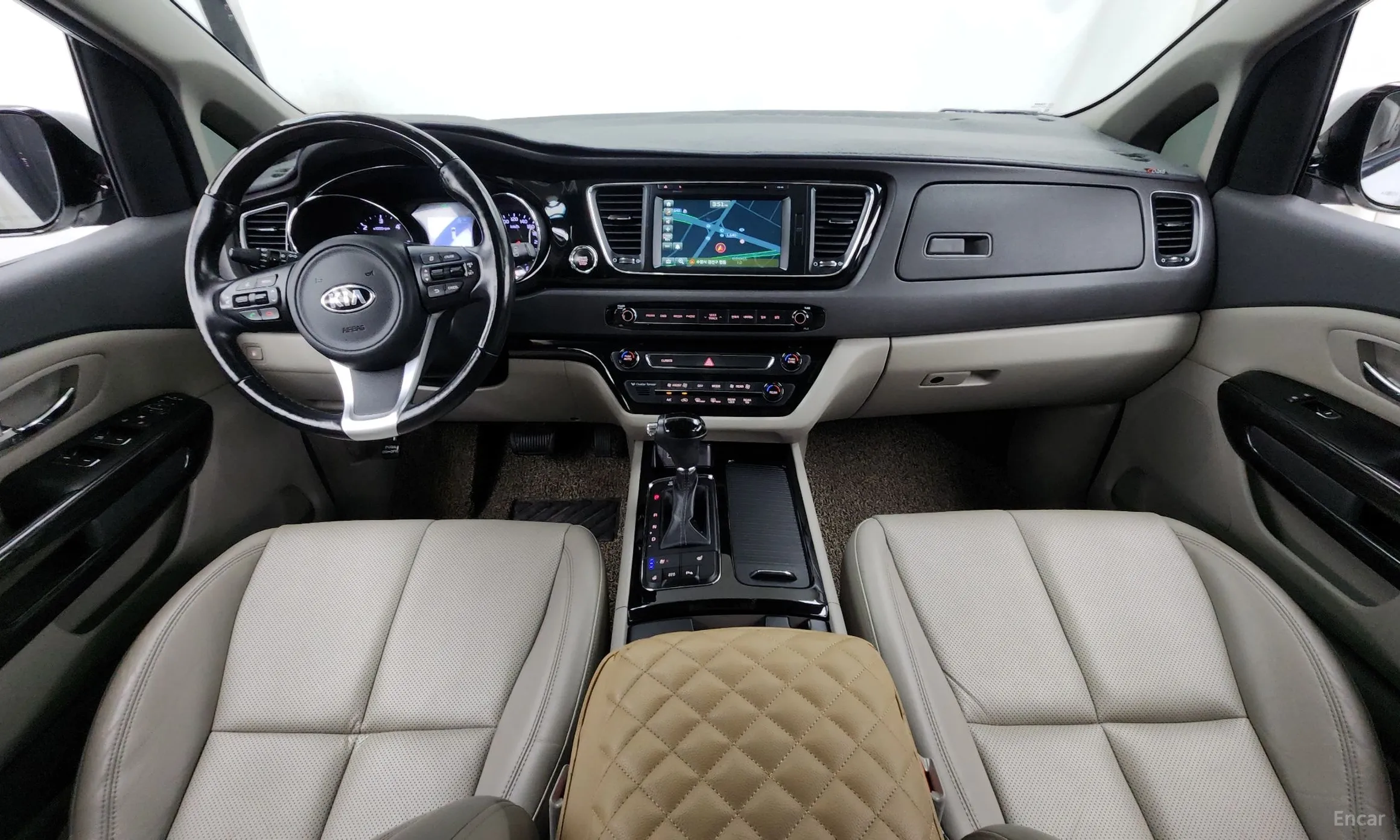 Kia Carnival превью 4