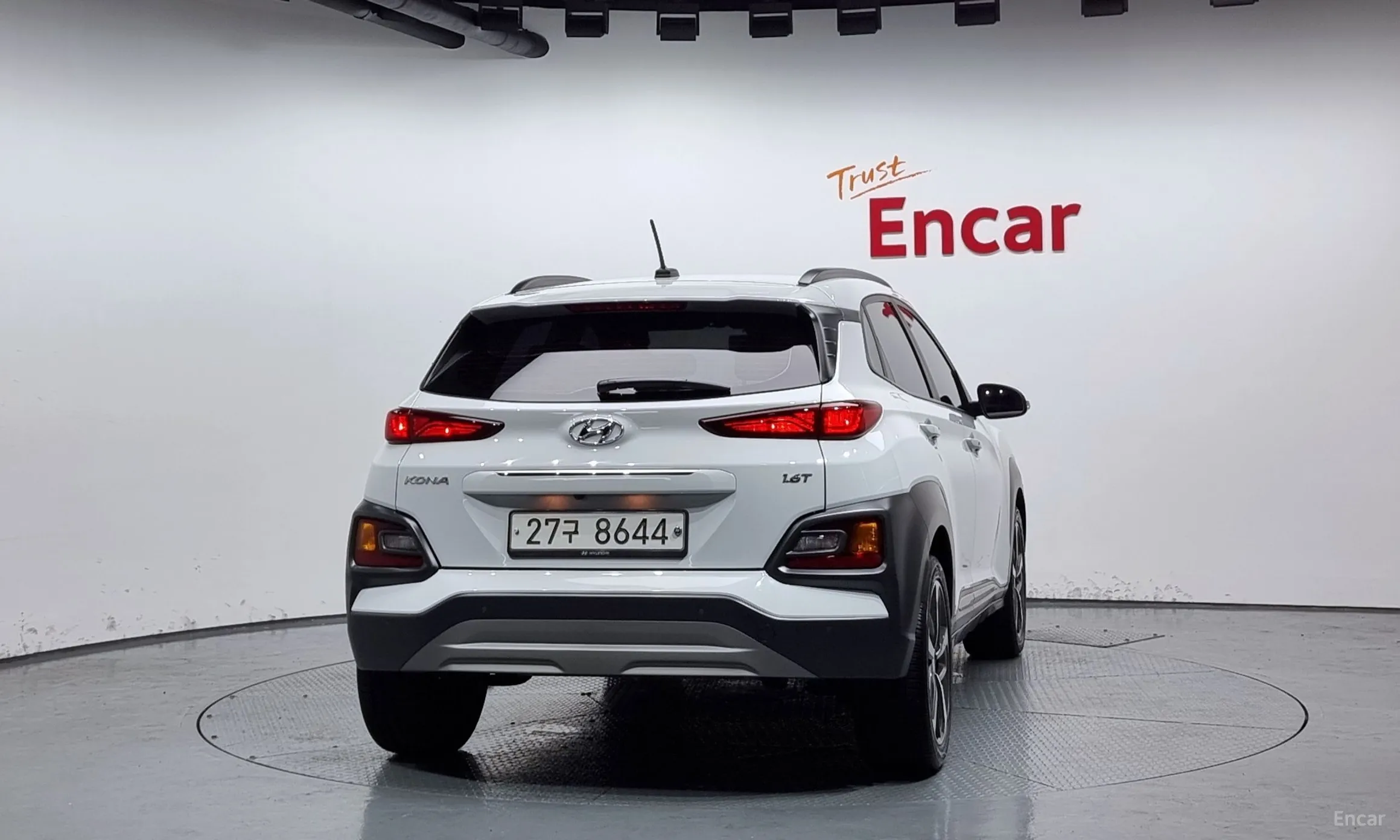Hyundai Kona превью 3