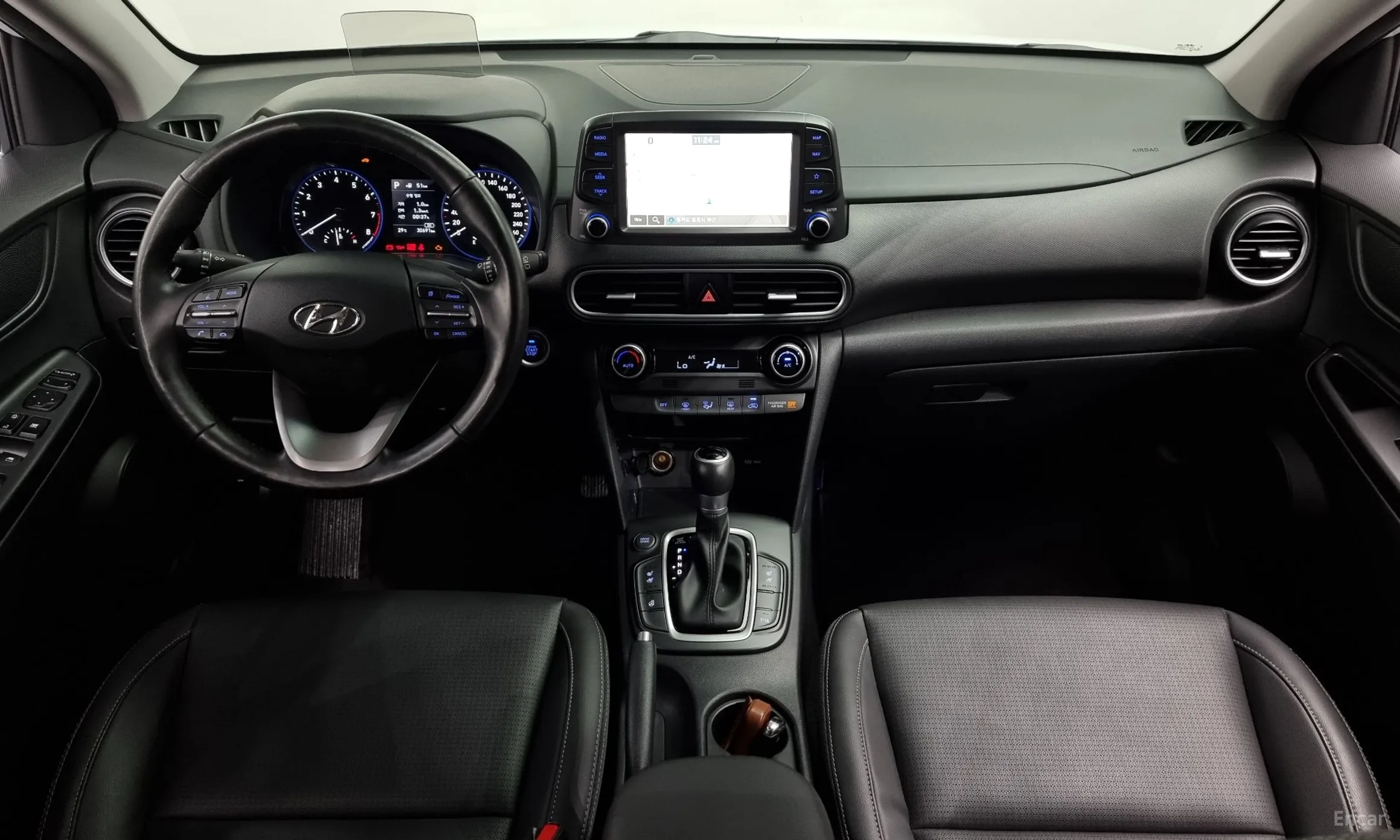 Hyundai Kona превью 4