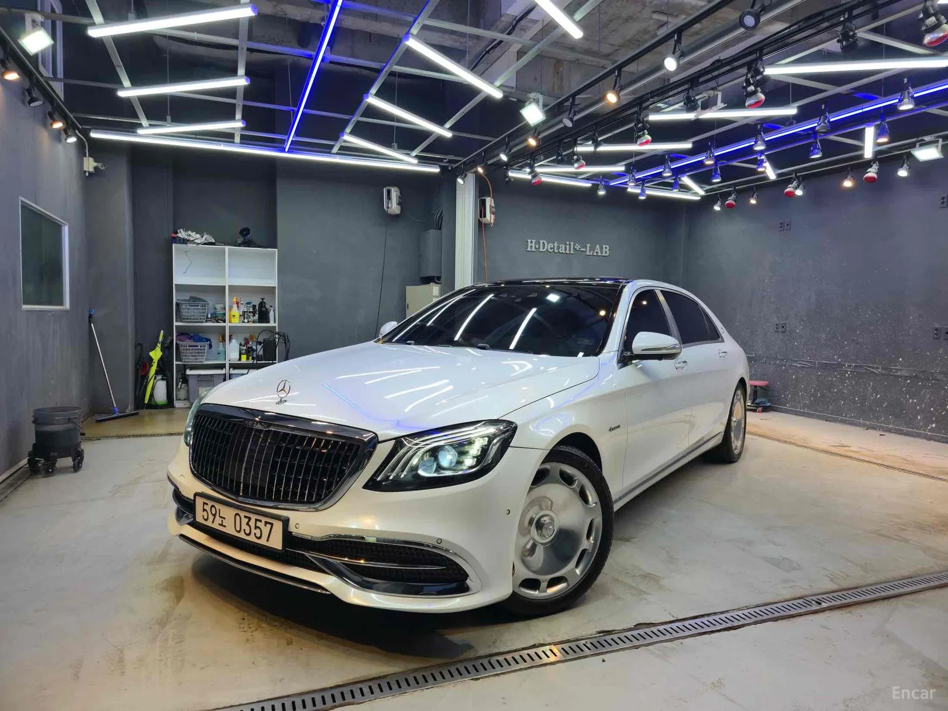 Mercedes Benz S-Class W222