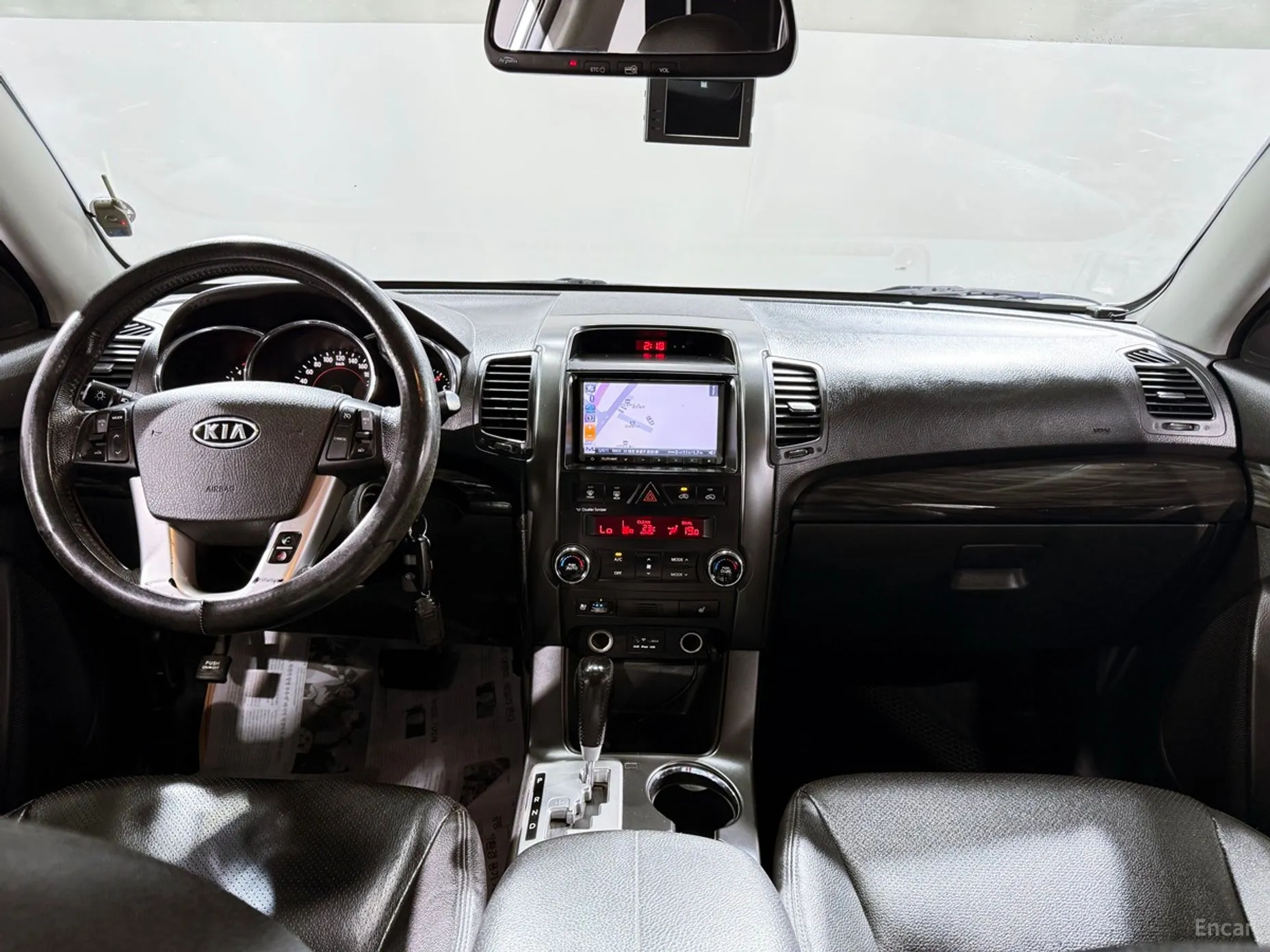 Kia Sorrento R превью 3