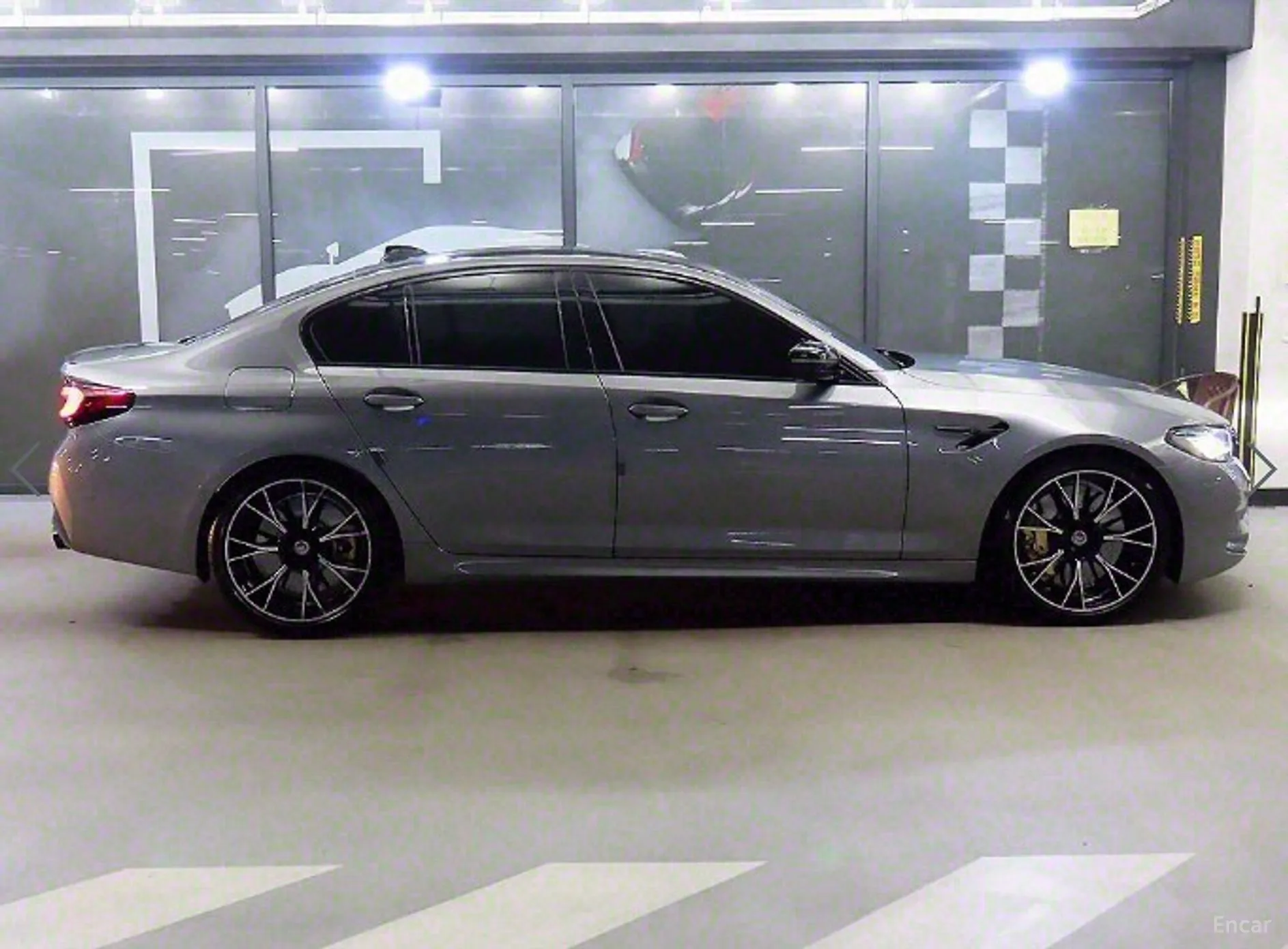 BMW M5 (F90)