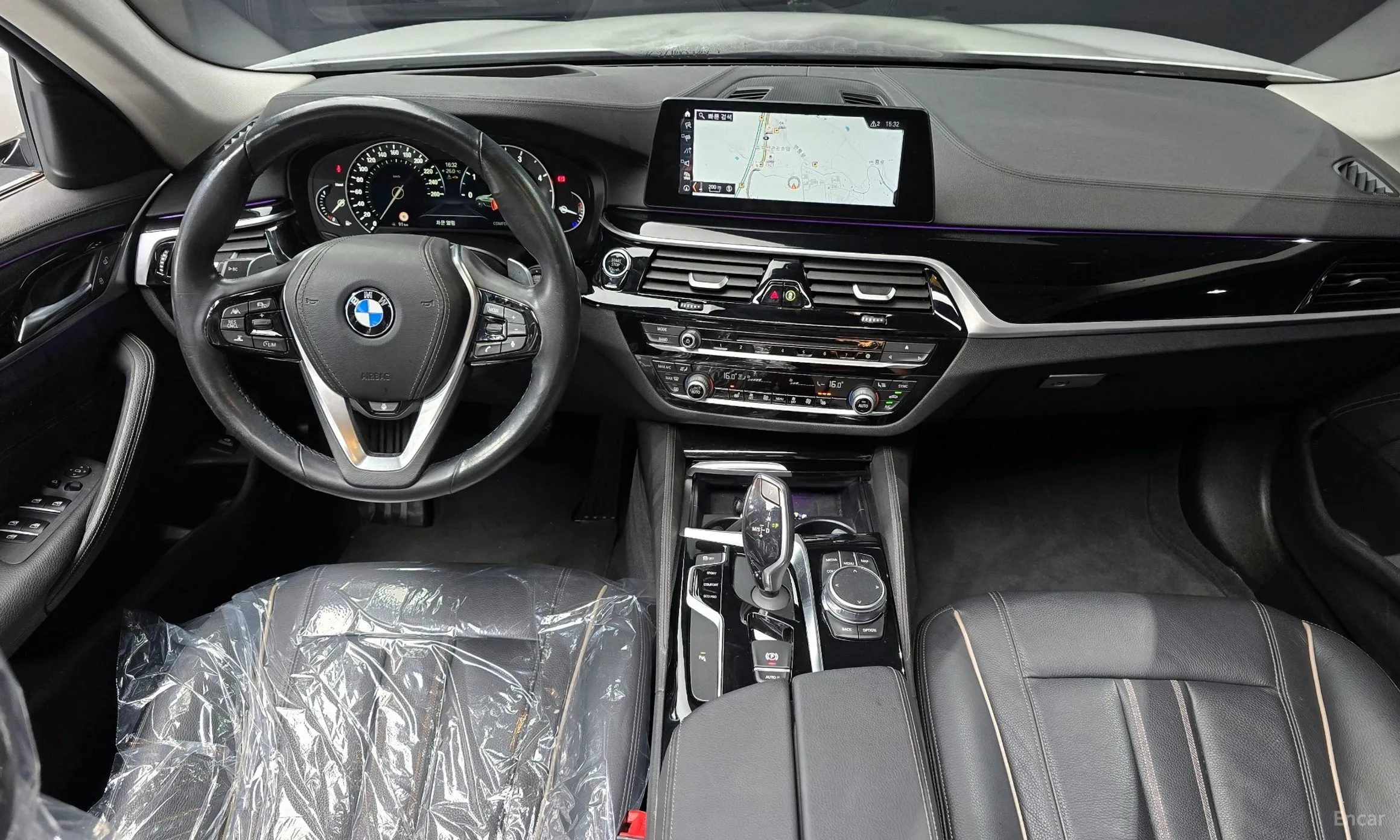 BMW 5 Series (G30) превью 4