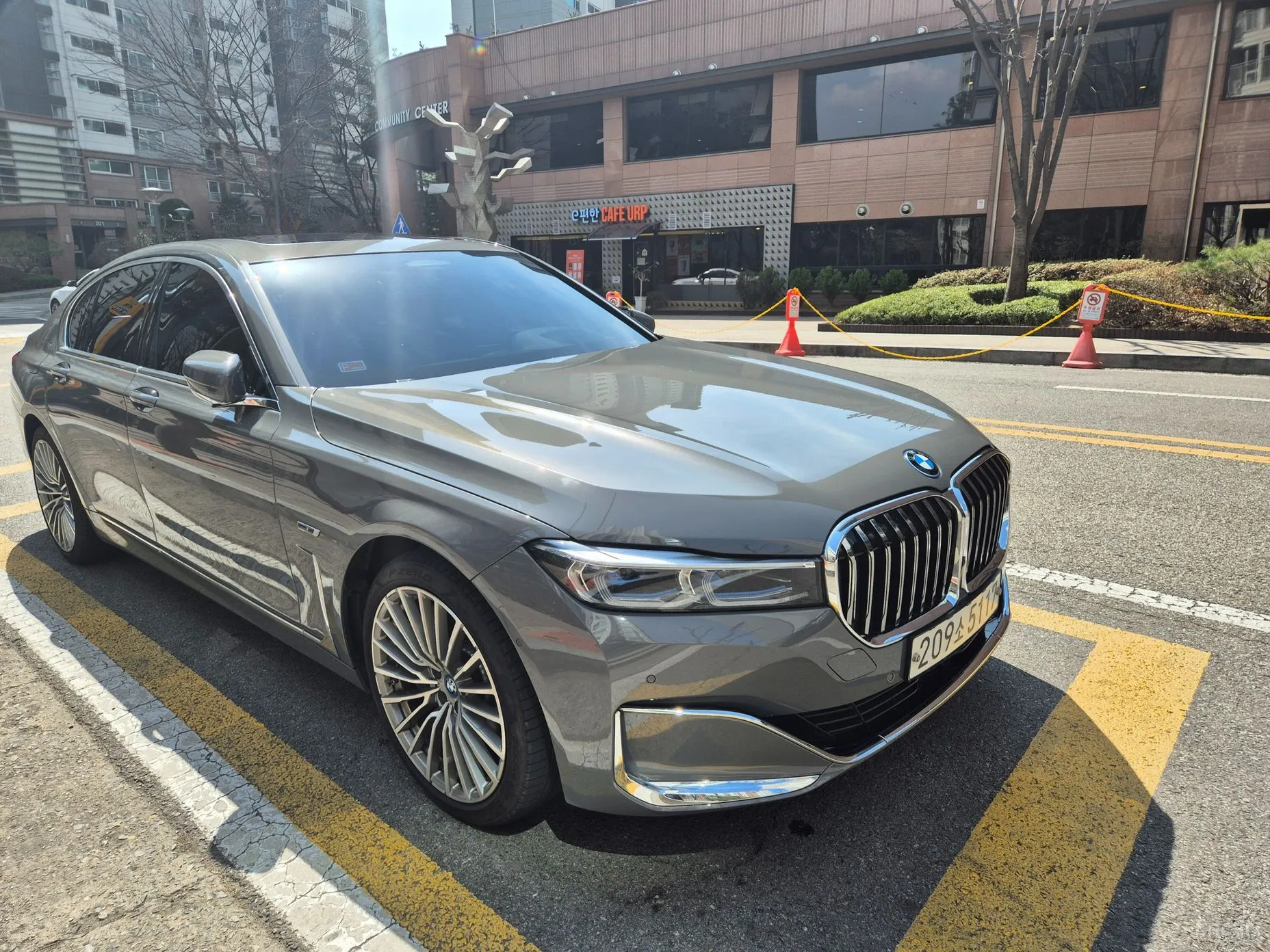 BMW 7 Series (G11) превью 3