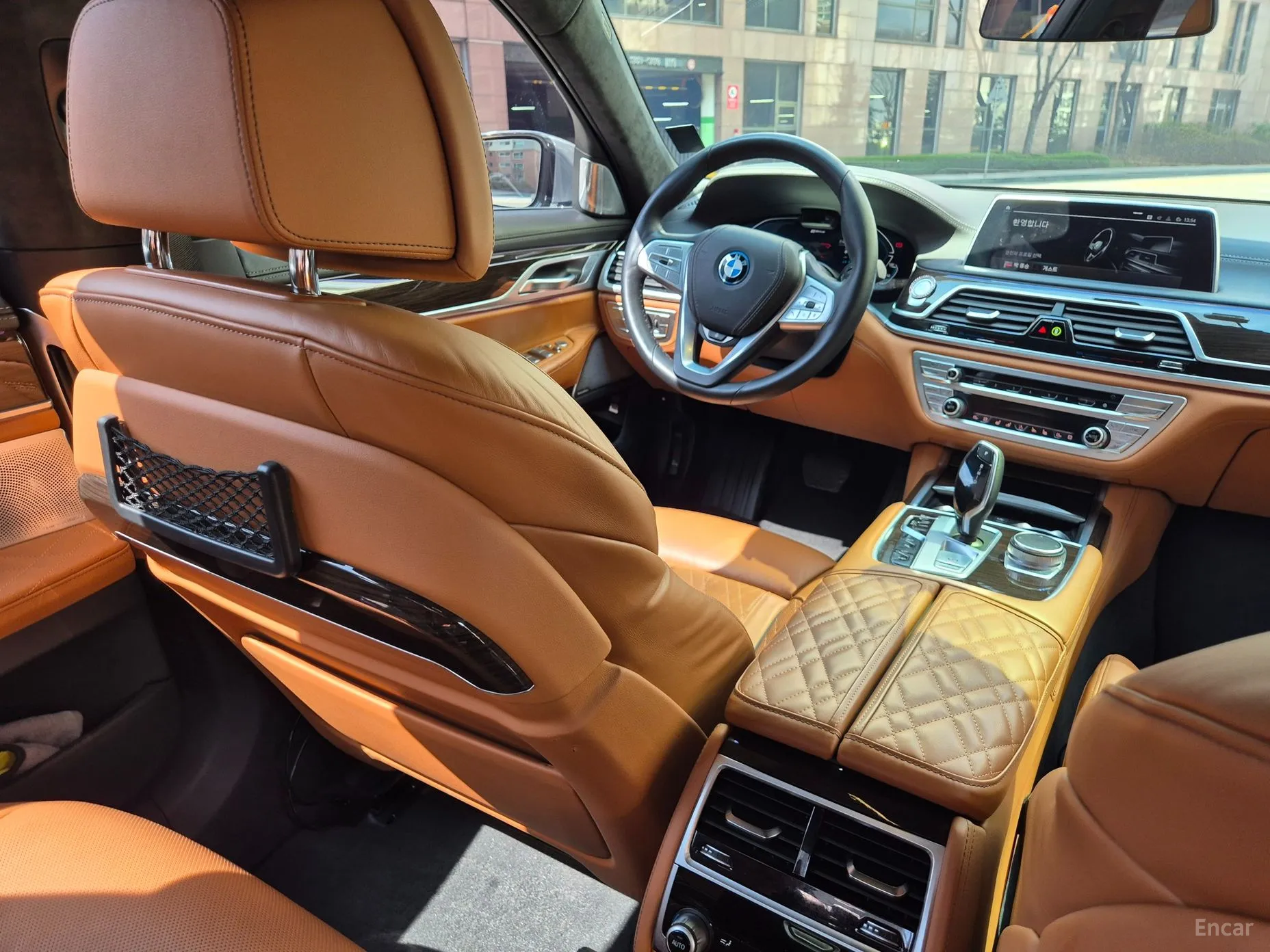 BMW 7 Series (G11) превью 4