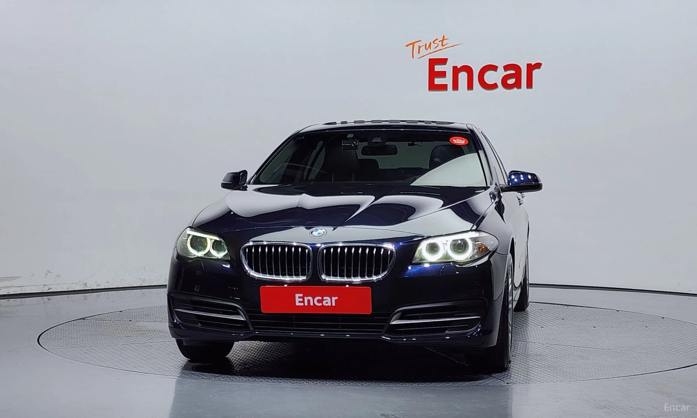 BMW 5 Series (F10) превью 2