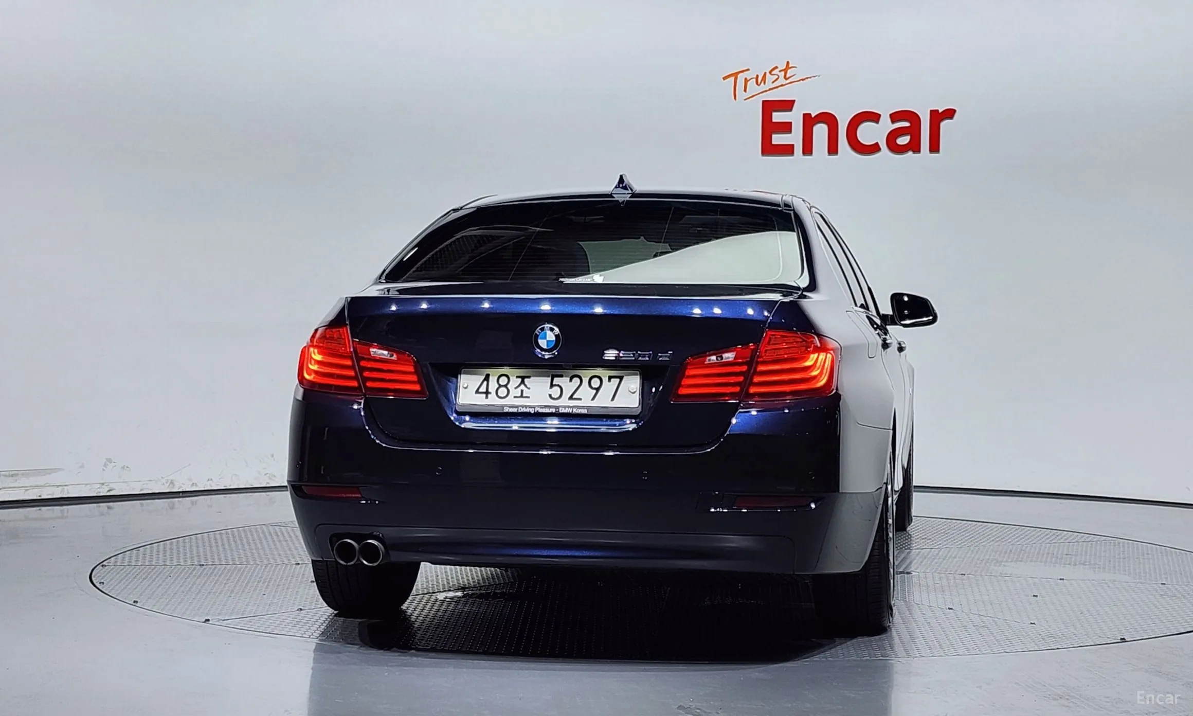 BMW 5 Series (F10) превью 3
