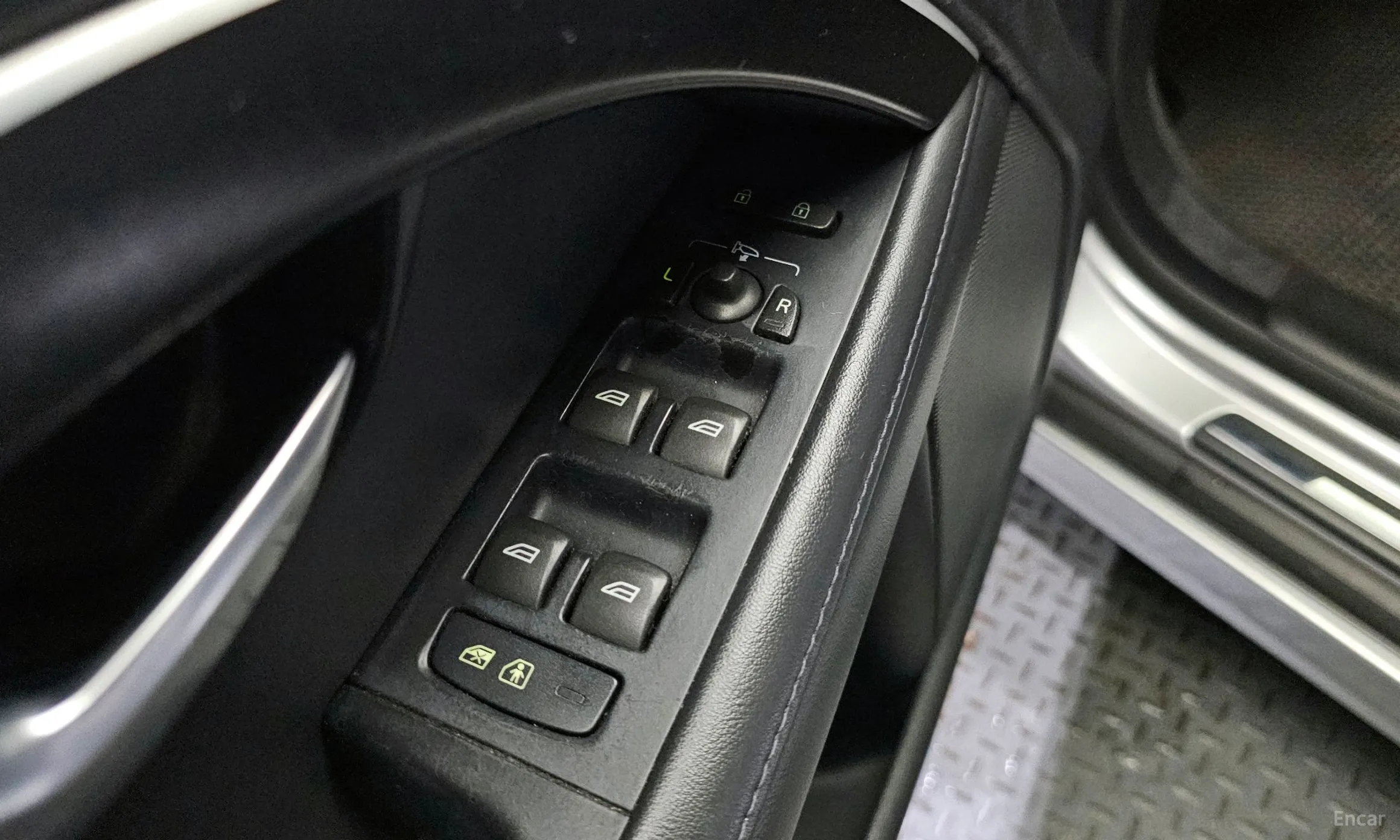 Volvo S80 превью 14