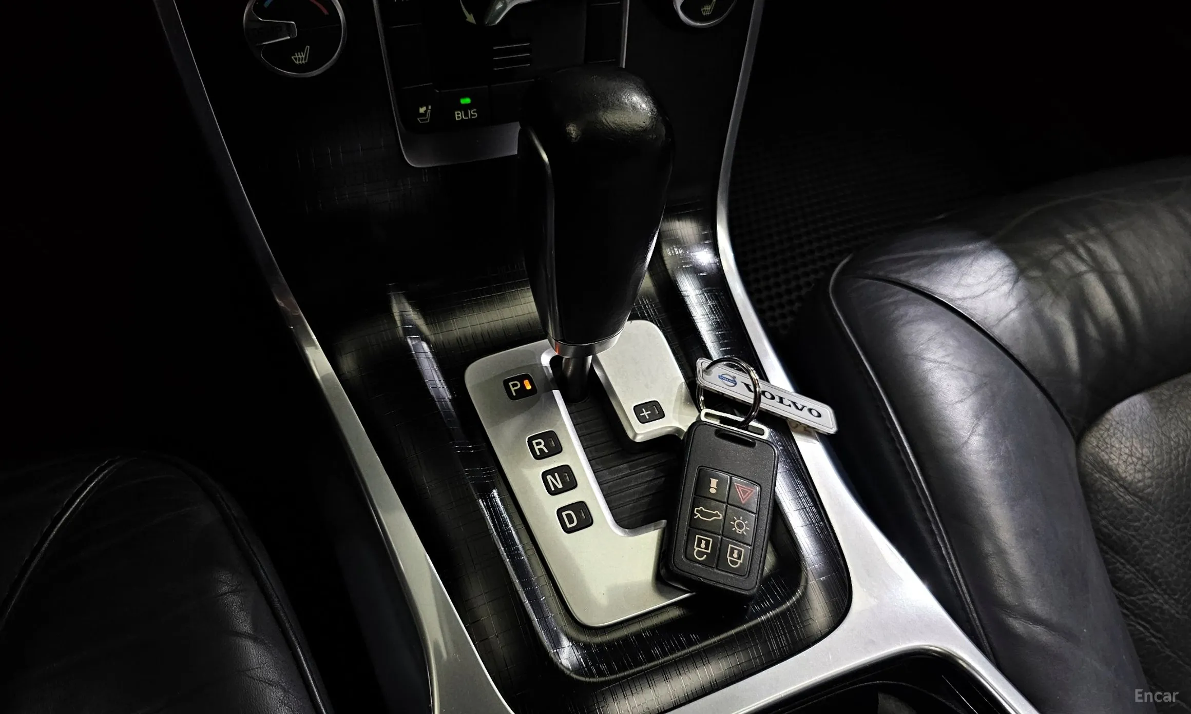 Volvo S80 превью 9
