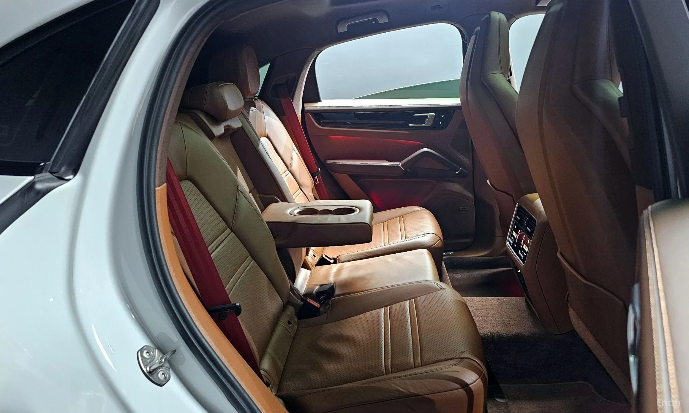 Porsche Cayenne (PO536) превью 12