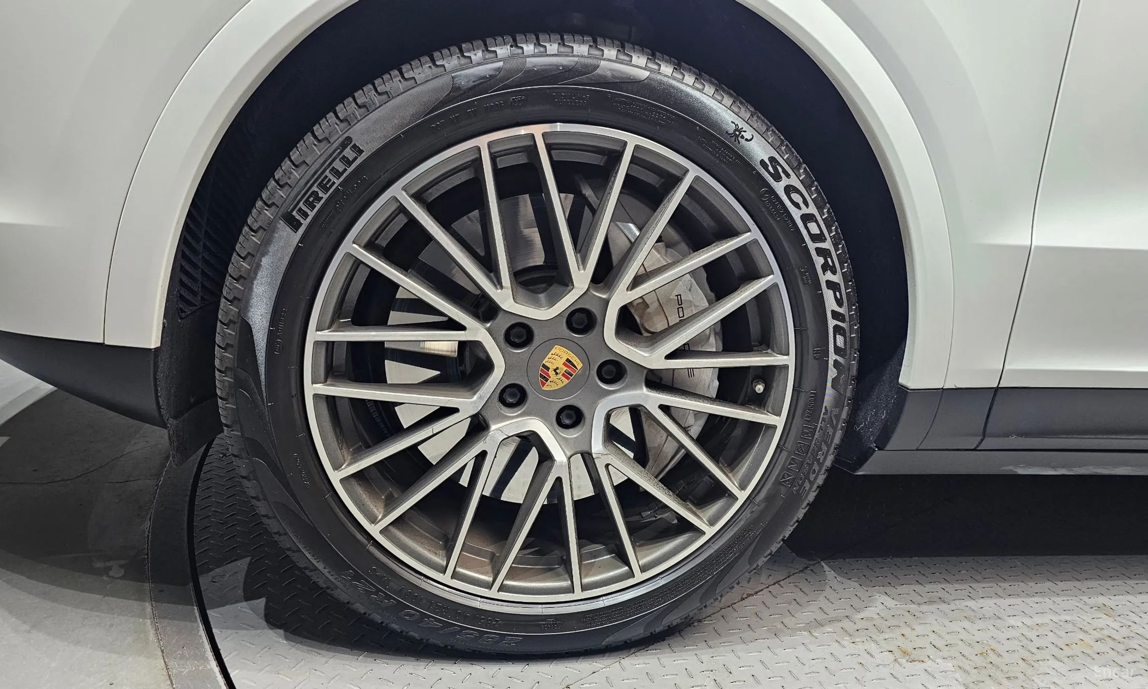 Porsche Cayenne (PO536) превью 5