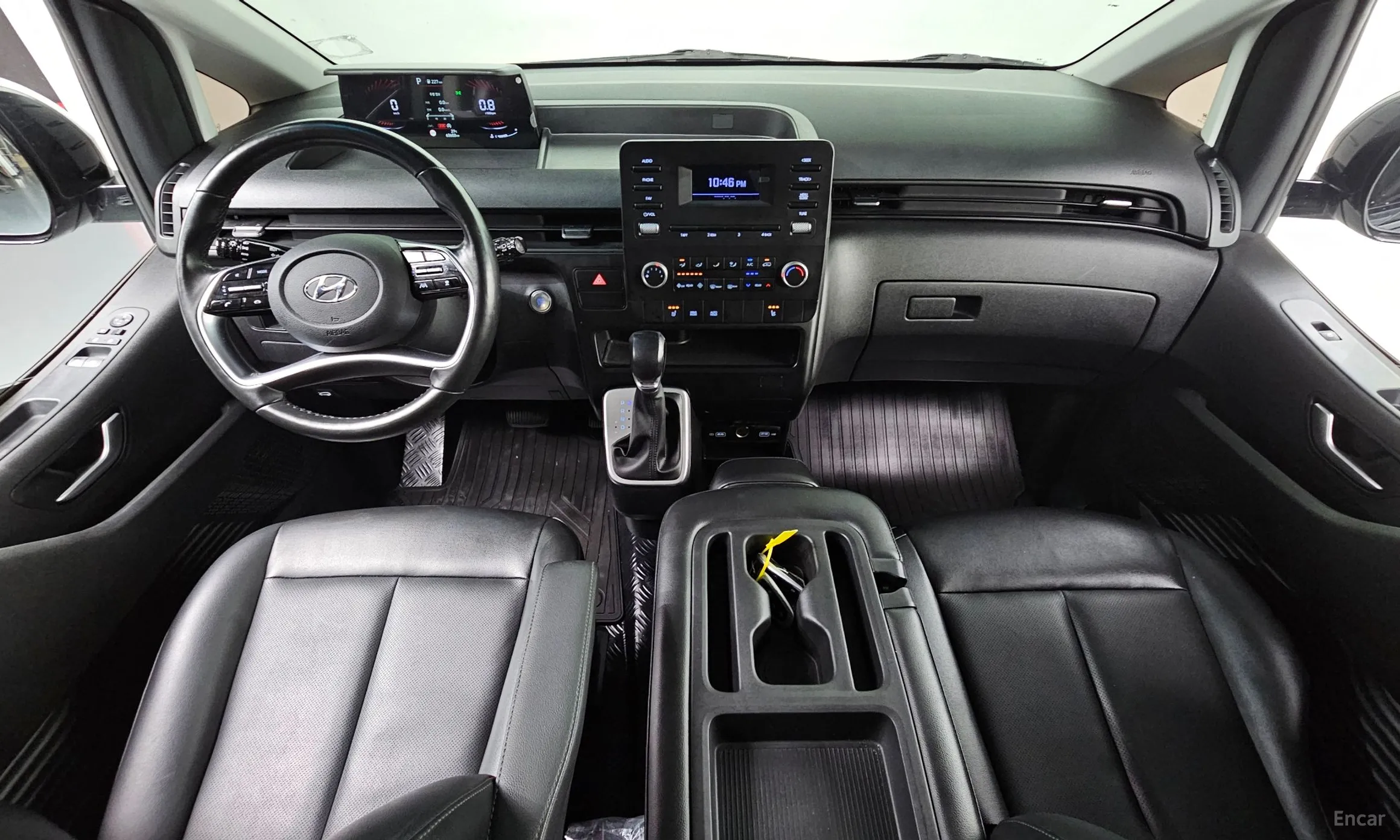 Hyundai Staria превью 4