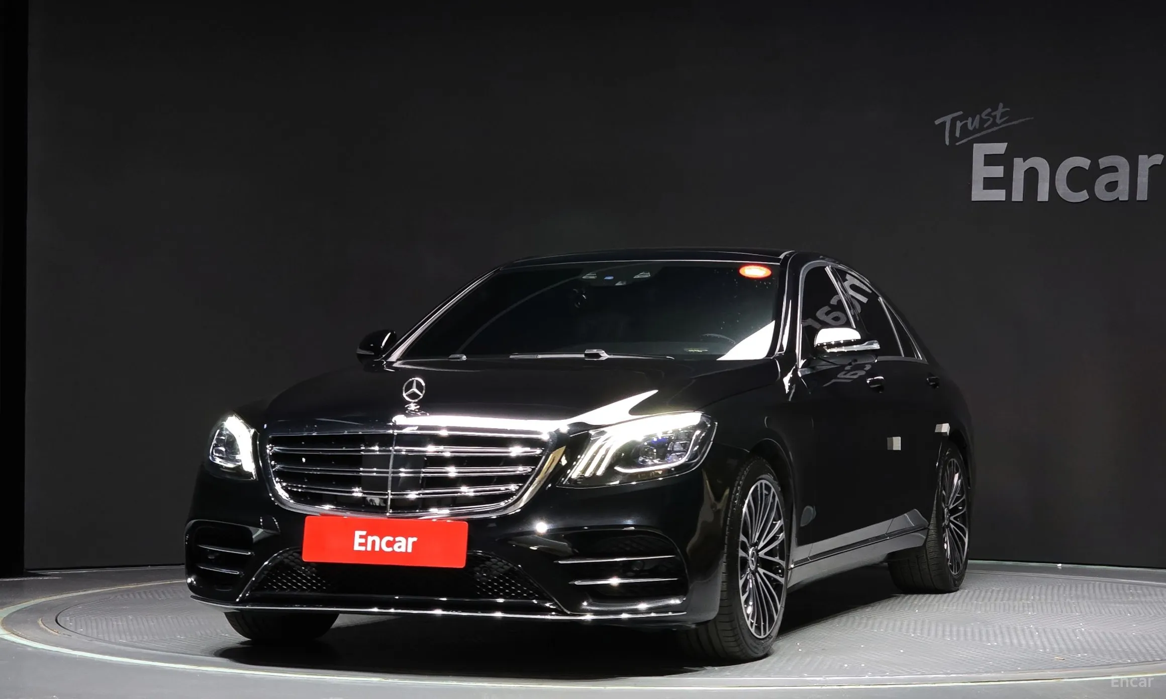 Mercedes Benz S-Class W222