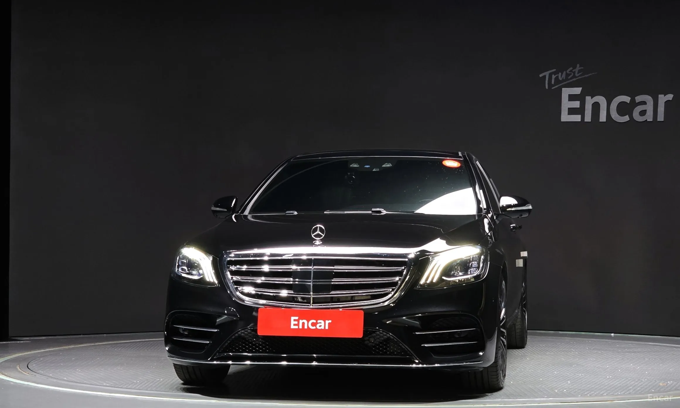 Mercedes Benz S-Class W222