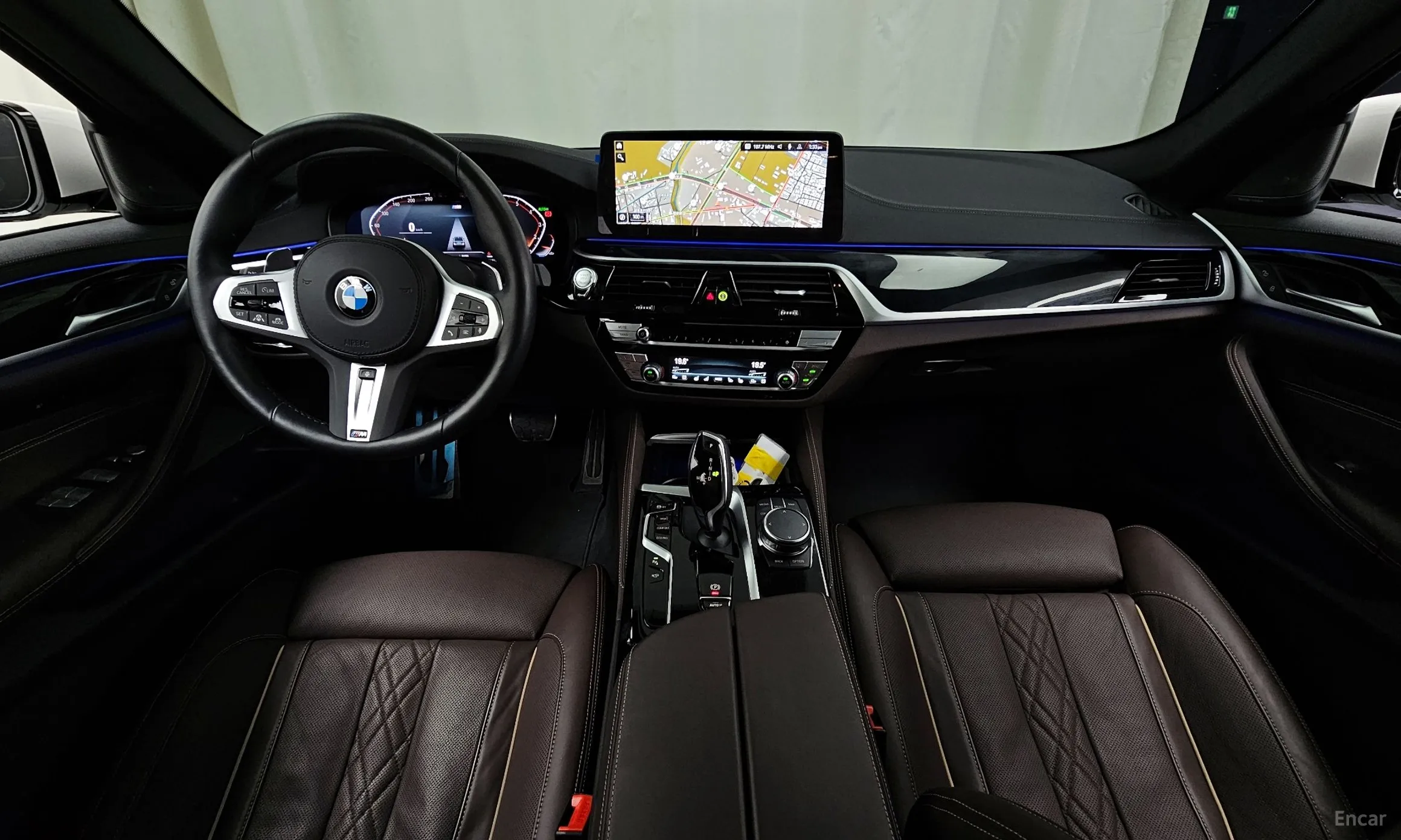 BMW 5 Series (G30) превью 4