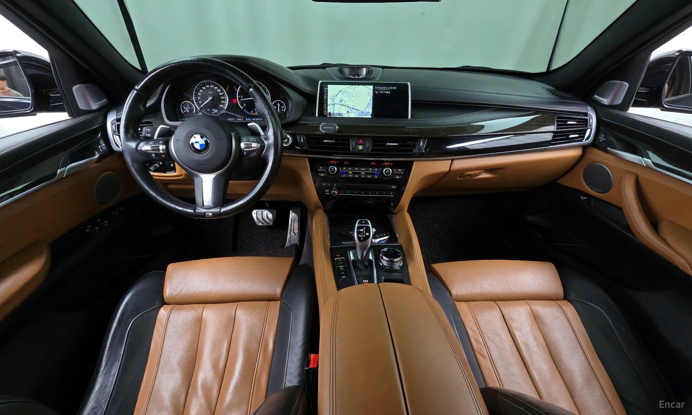 BMW X6 (F16) превью 4