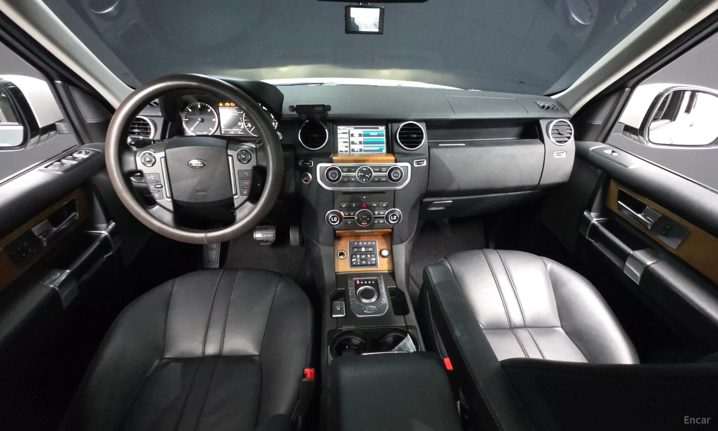 Land Rover Discovery 4 превью 4